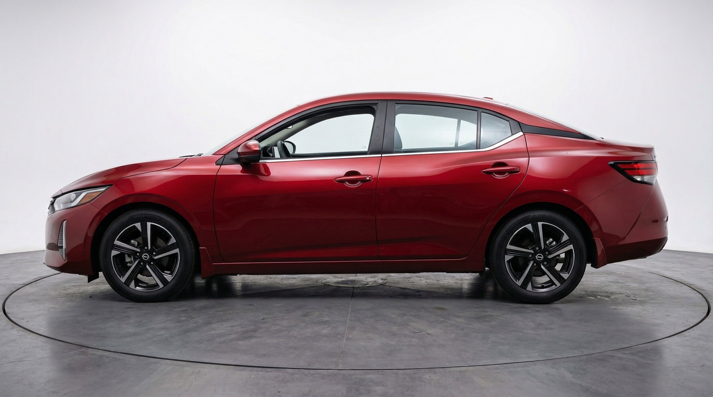 Thumbnail: 2025 Nissan Sentra - 5