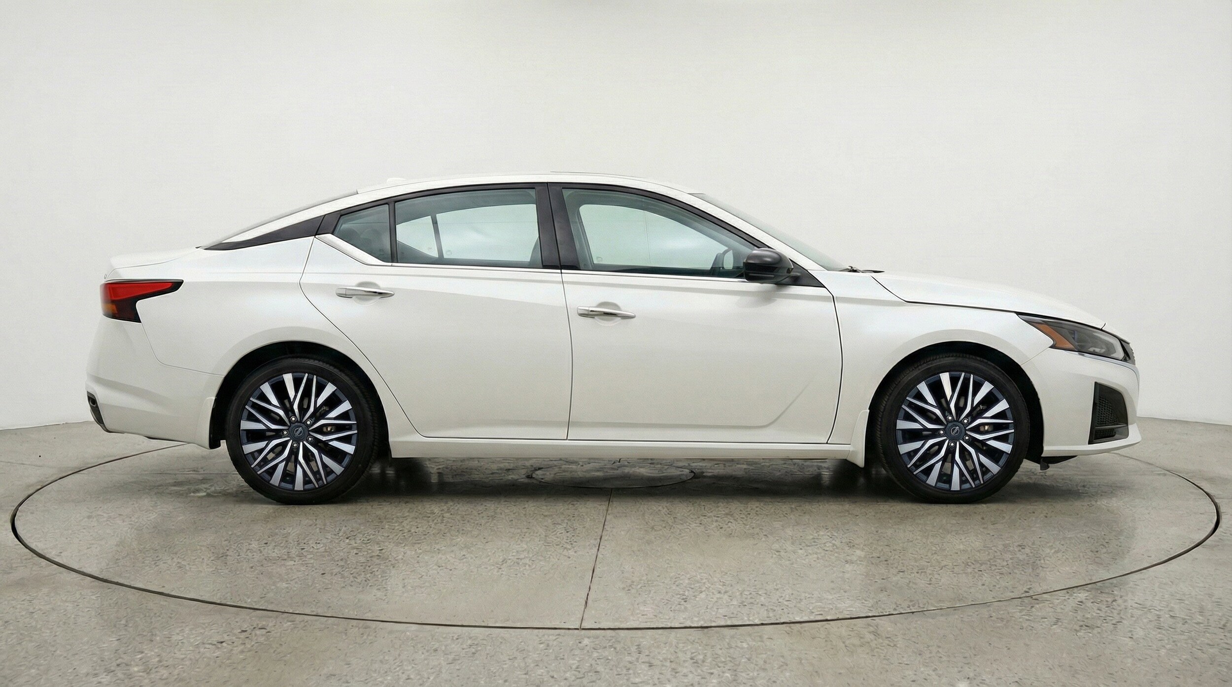 Thumbnail: 2025 Nissan Altima - 11