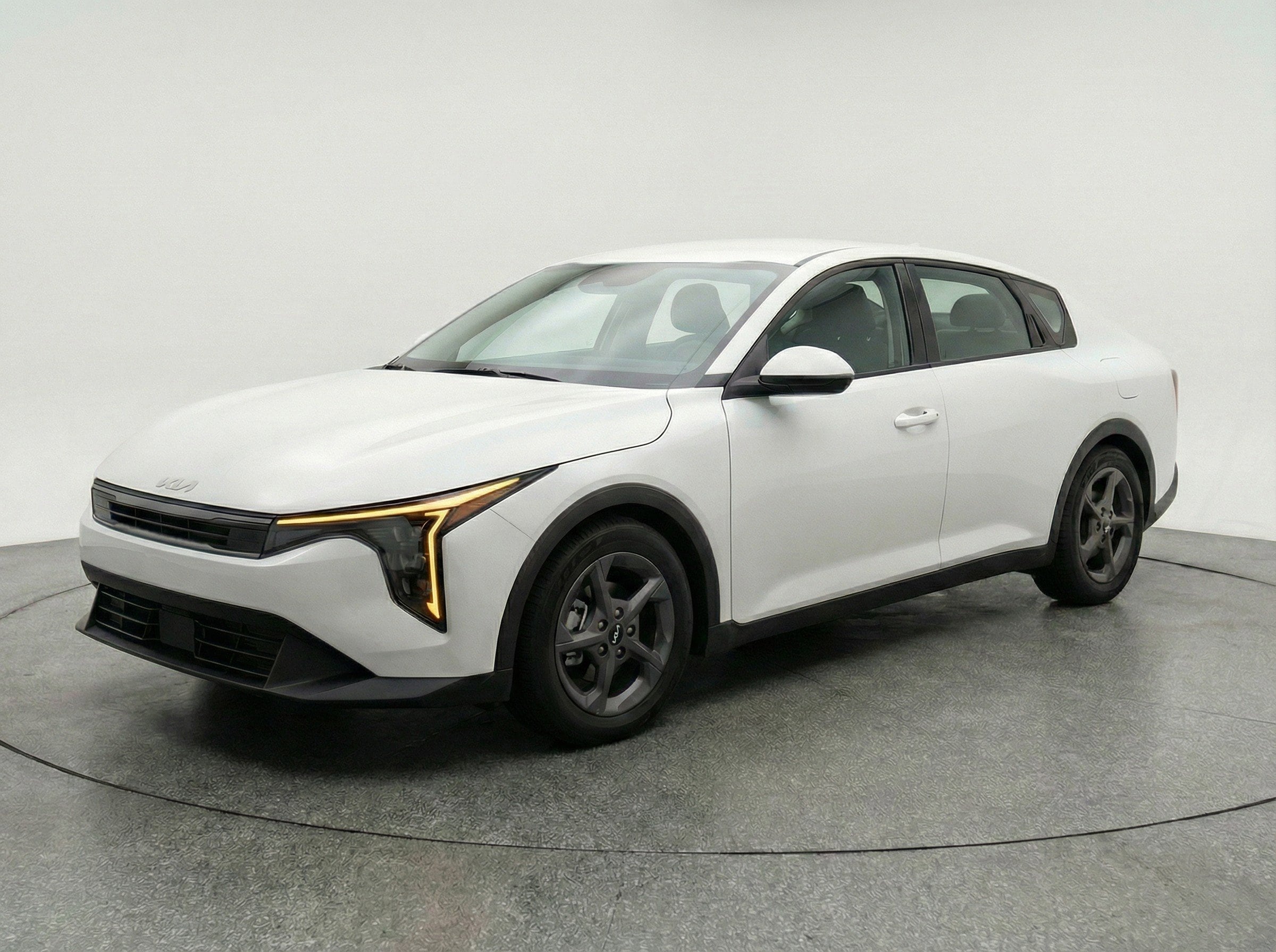 Thumbnail: 2025 Kia K4 - 3