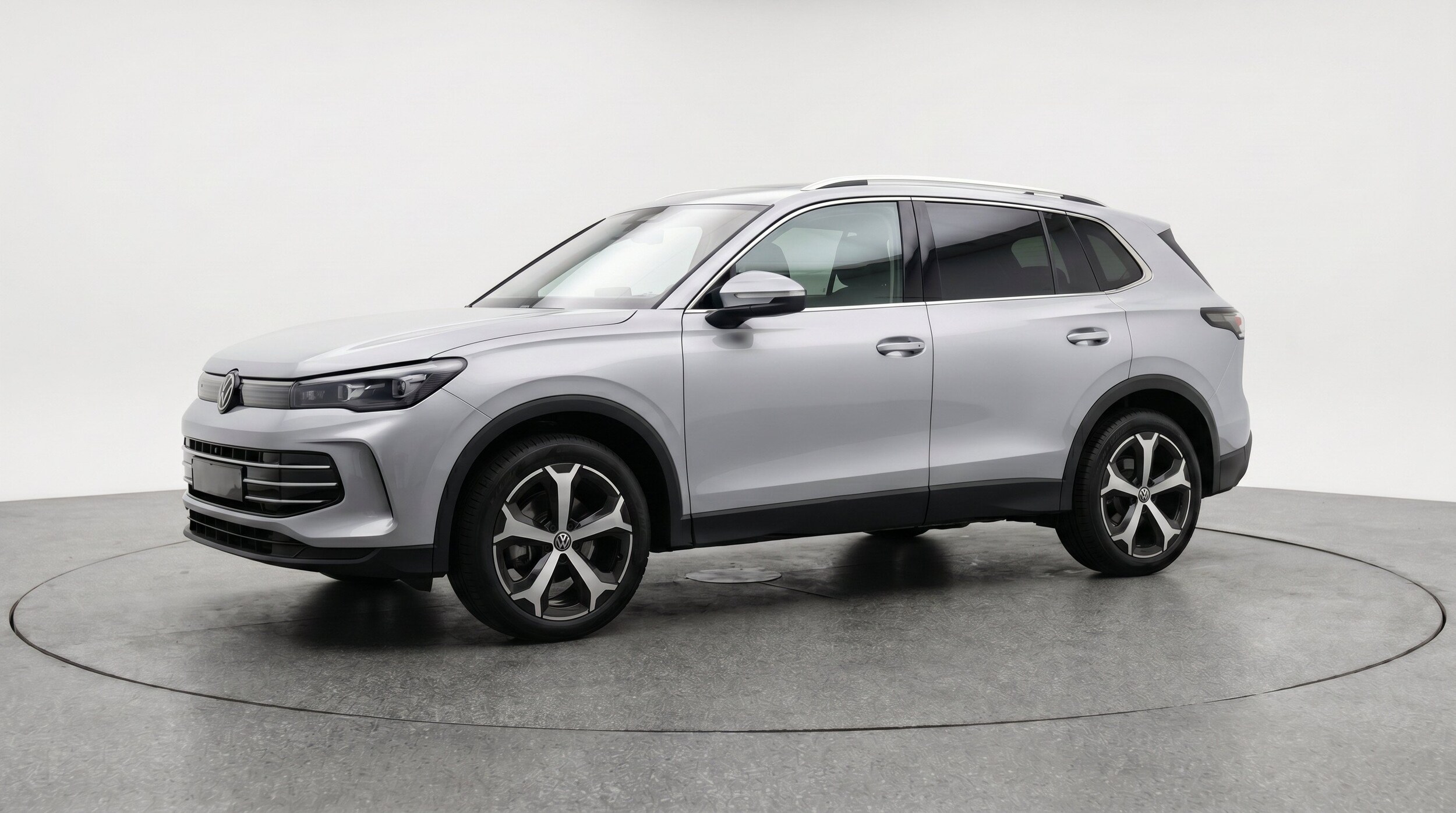 Thumbnail: 2026 Volkswagen Tiguan - 3