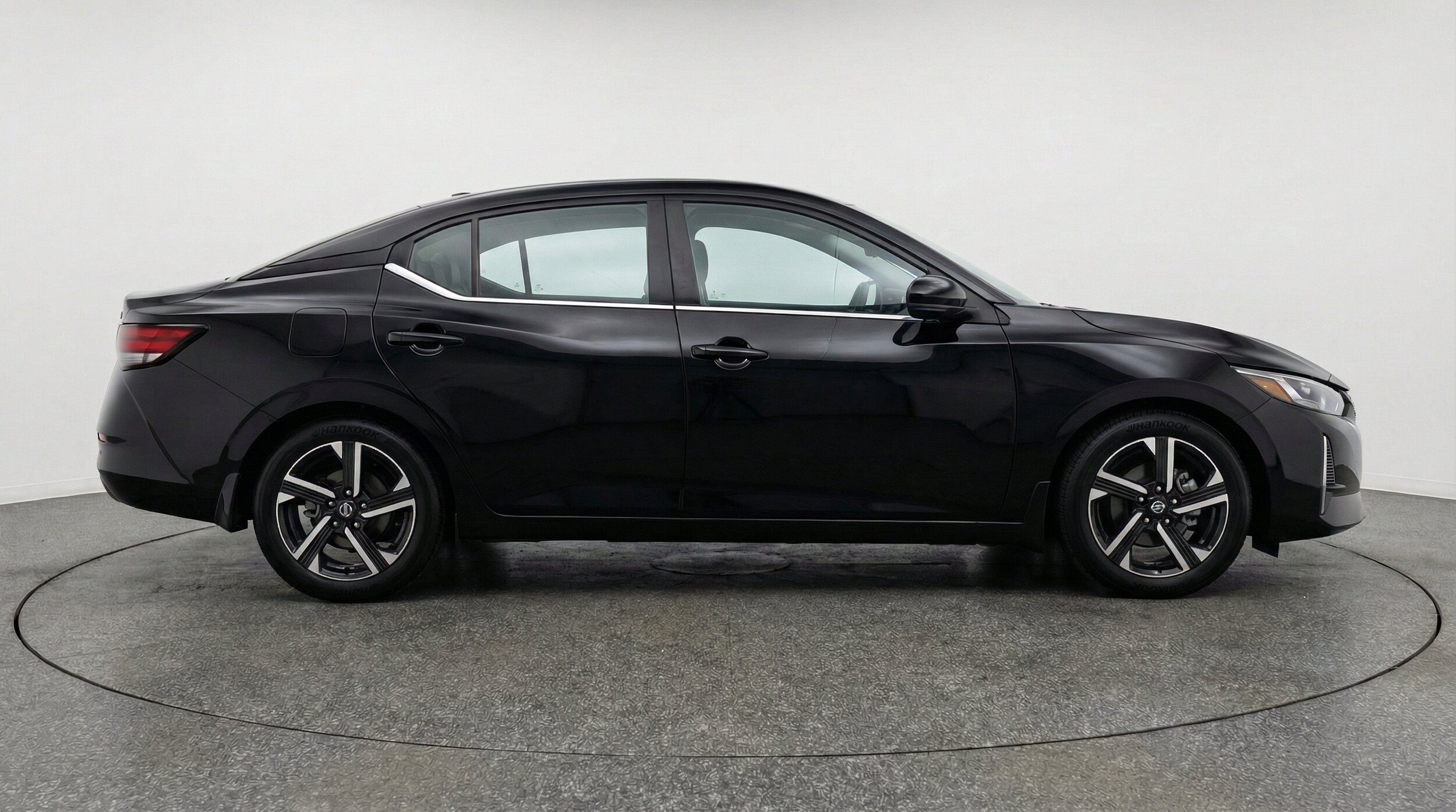 Thumbnail: 2025 Nissan Sentra - 11