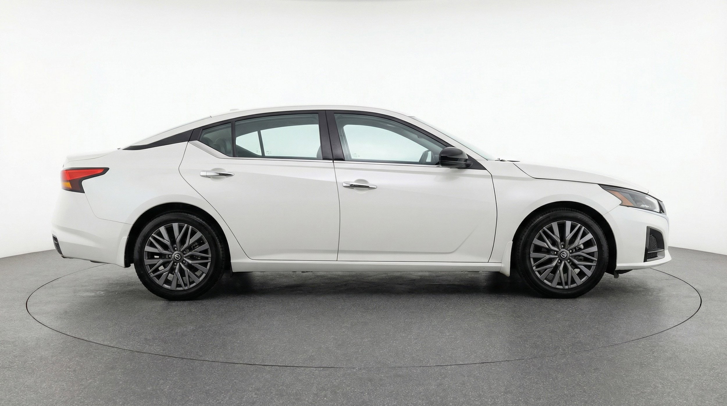 Thumbnail: 2025 Nissan Altima - 8
