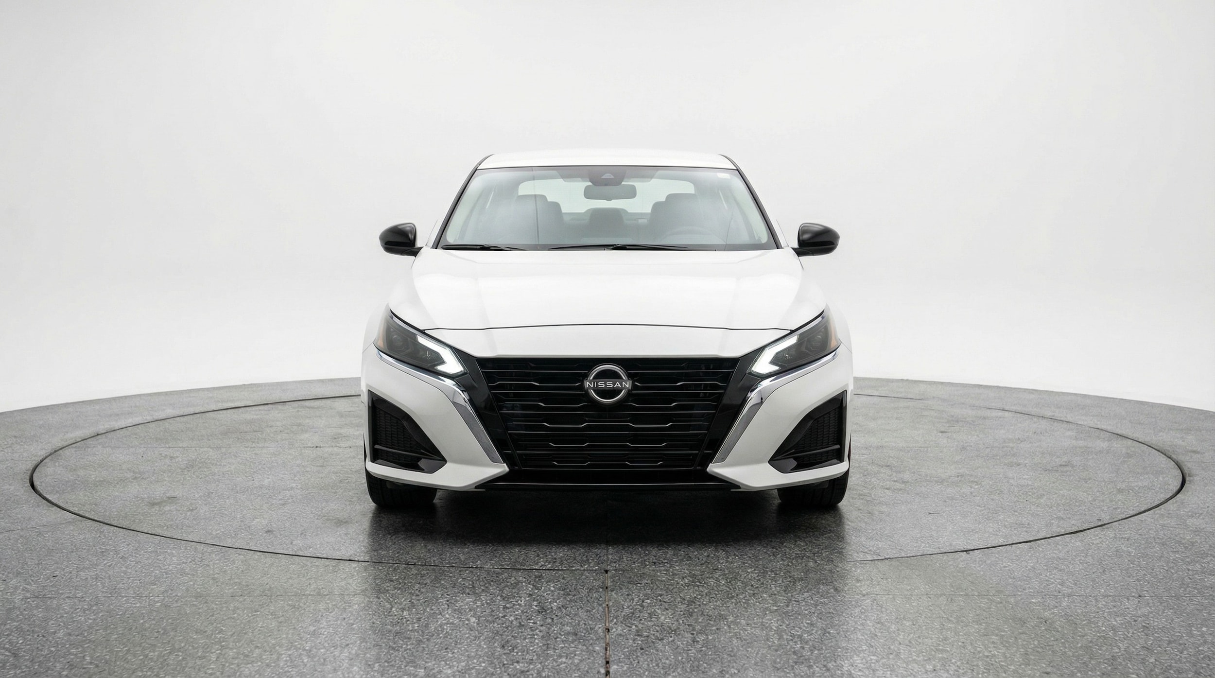 Thumbnail: 2025 Nissan Altima - 2