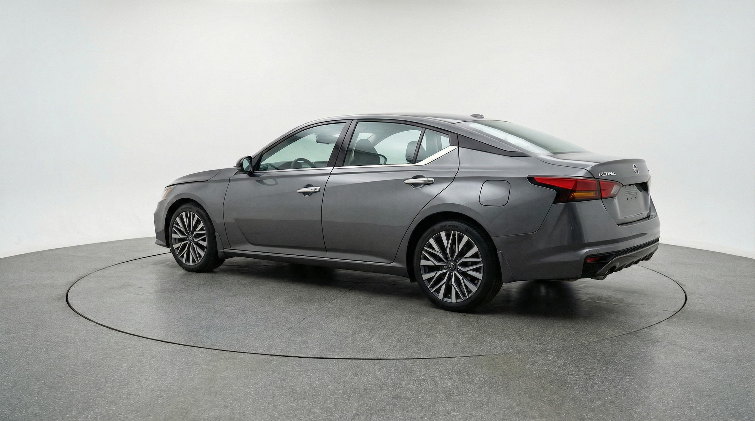 Thumbnail: 2025 Nissan Altima - 5