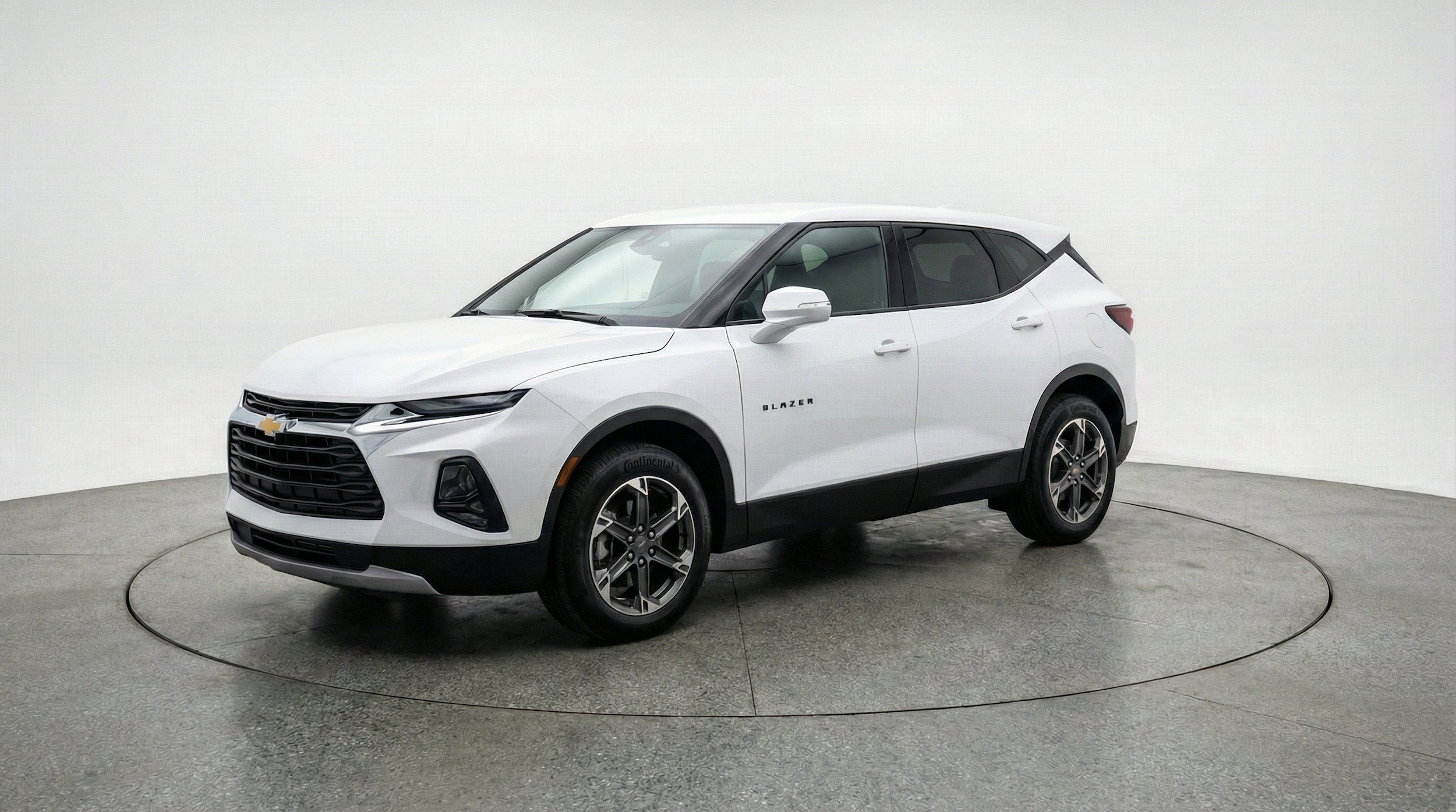 Thumbnail: 2025 Chevrolet Blazer - 3