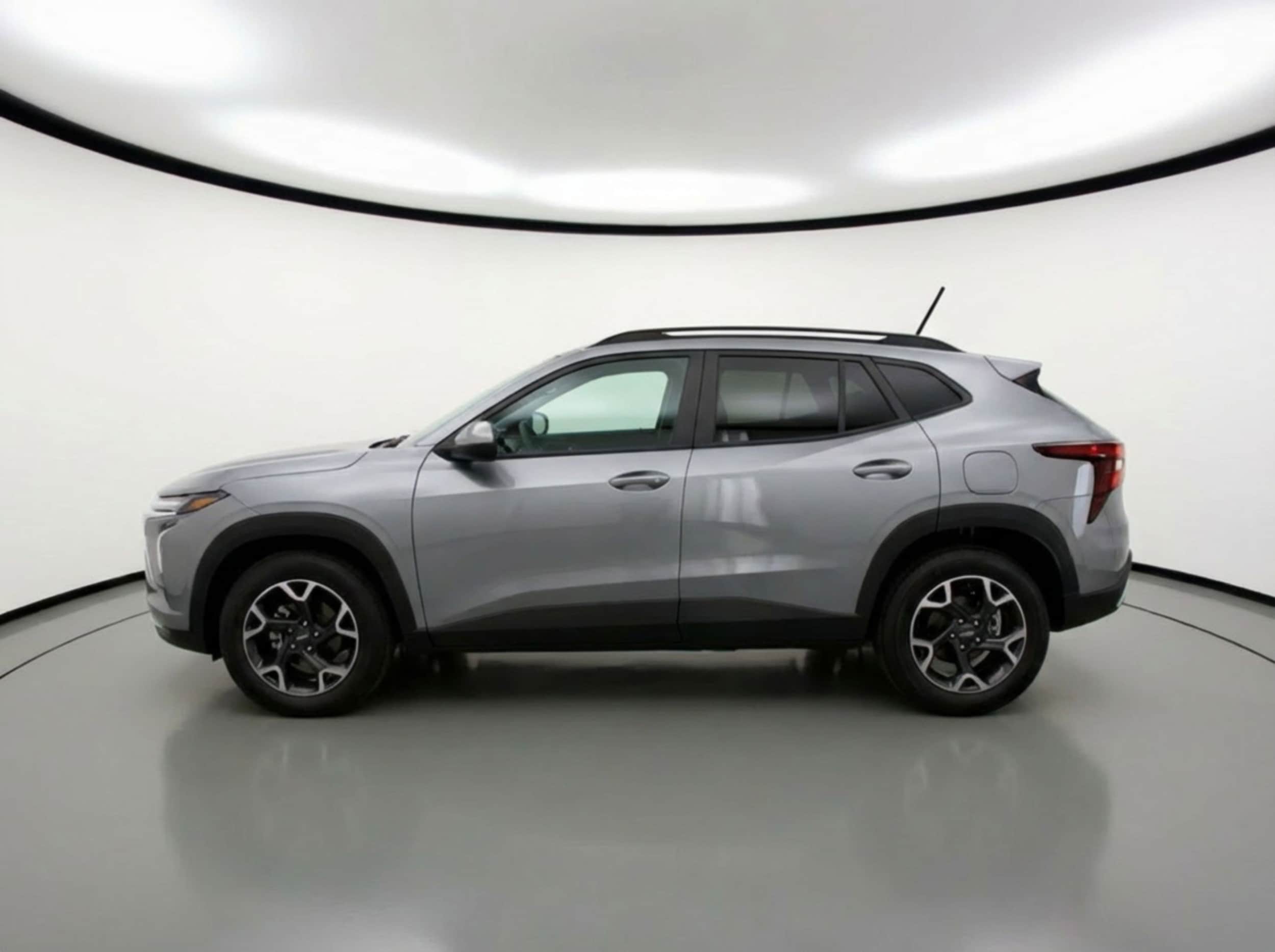 Thumbnail: 2025 Chevrolet Trax - 5