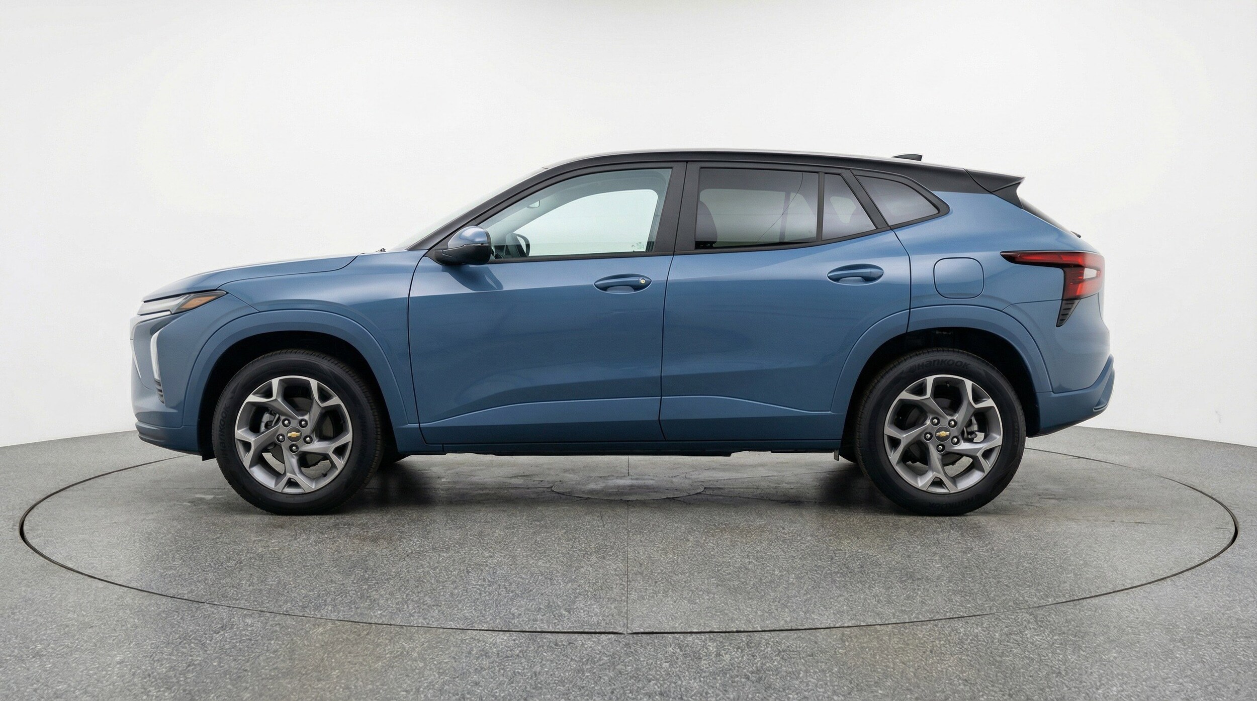 Thumbnail: 2025 Chevrolet Trax - 5