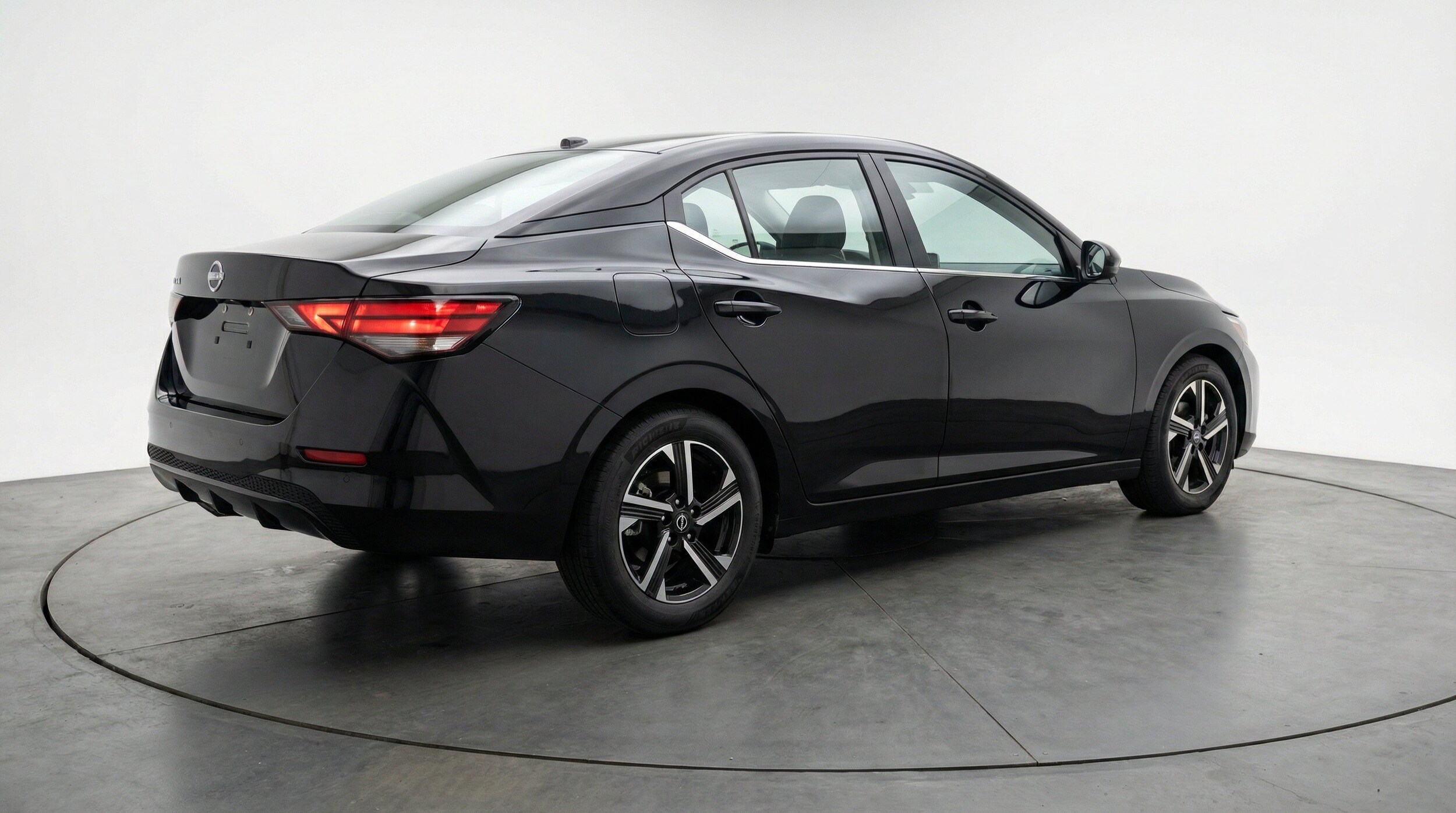 Thumbnail: 2025 Nissan Sentra - 9