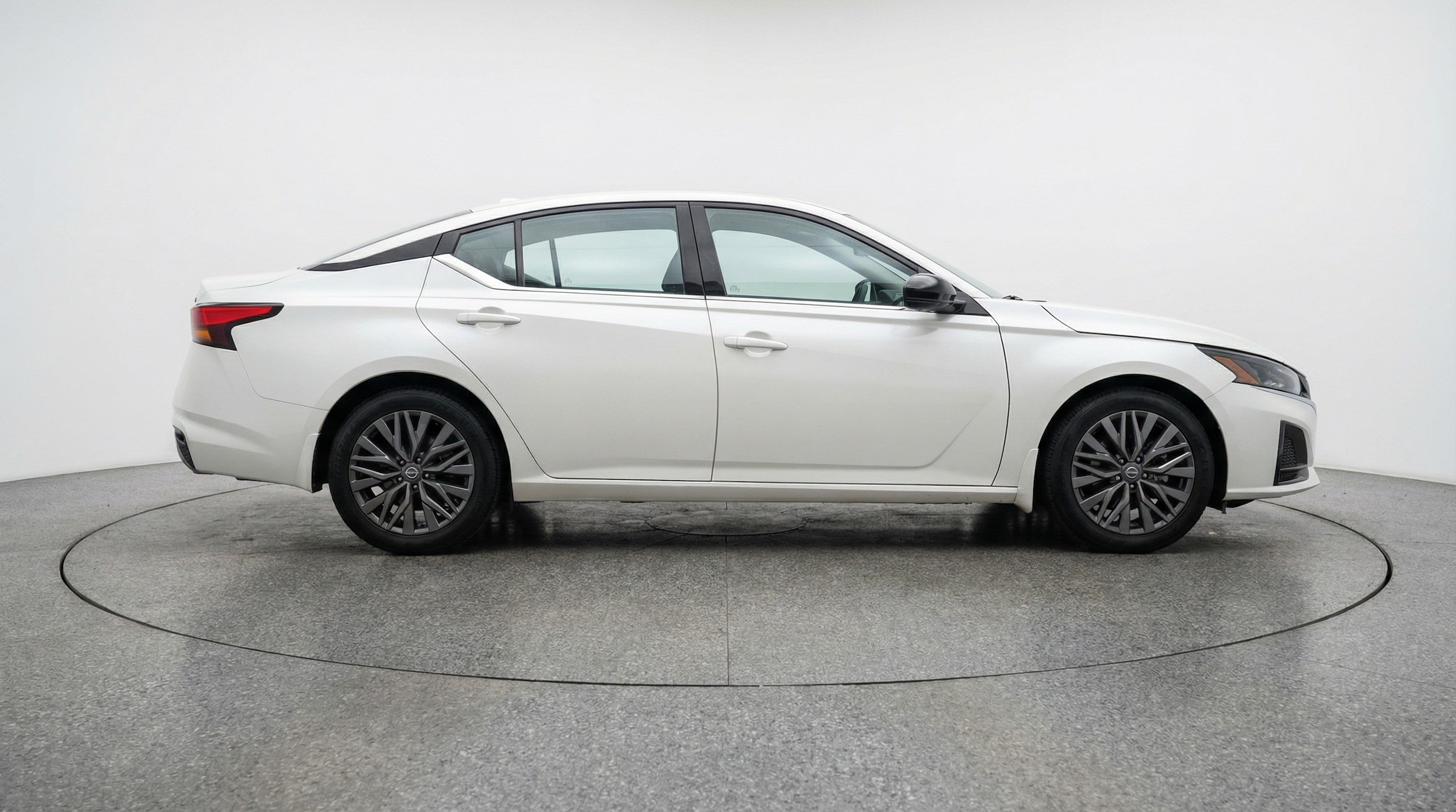 Thumbnail: 2025 Nissan Altima - 8