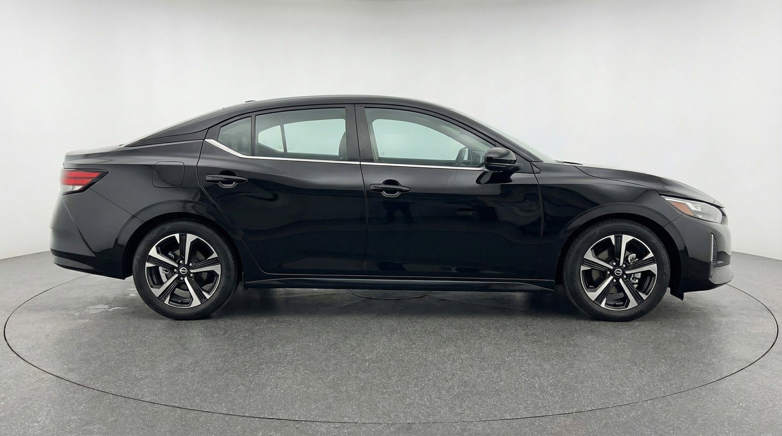 Thumbnail: 2025 Nissan Sentra - 8