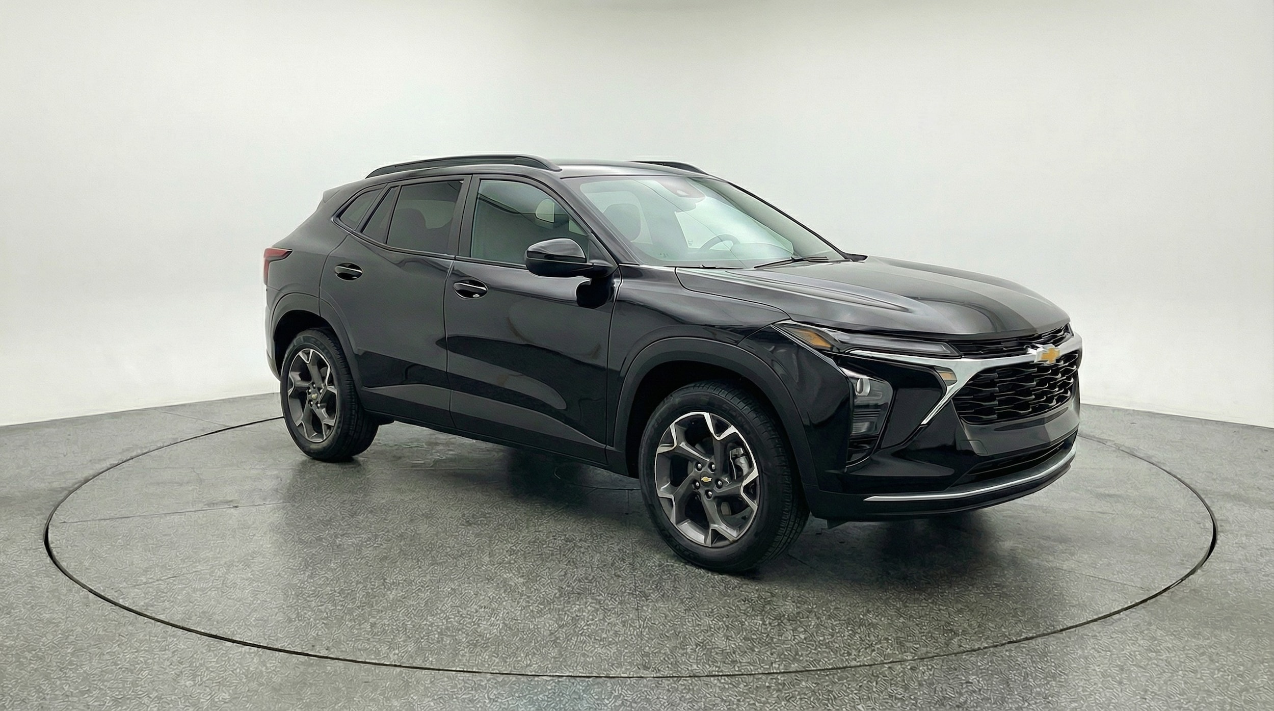 Thumbnail: 2025 Chevrolet Trax - 1