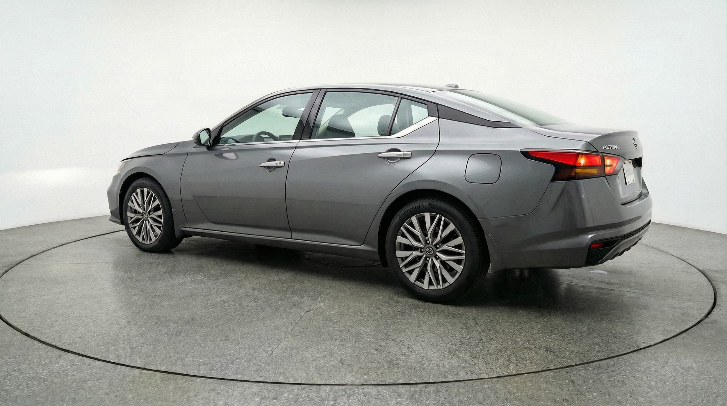 Thumbnail: 2025 Nissan Altima - 5