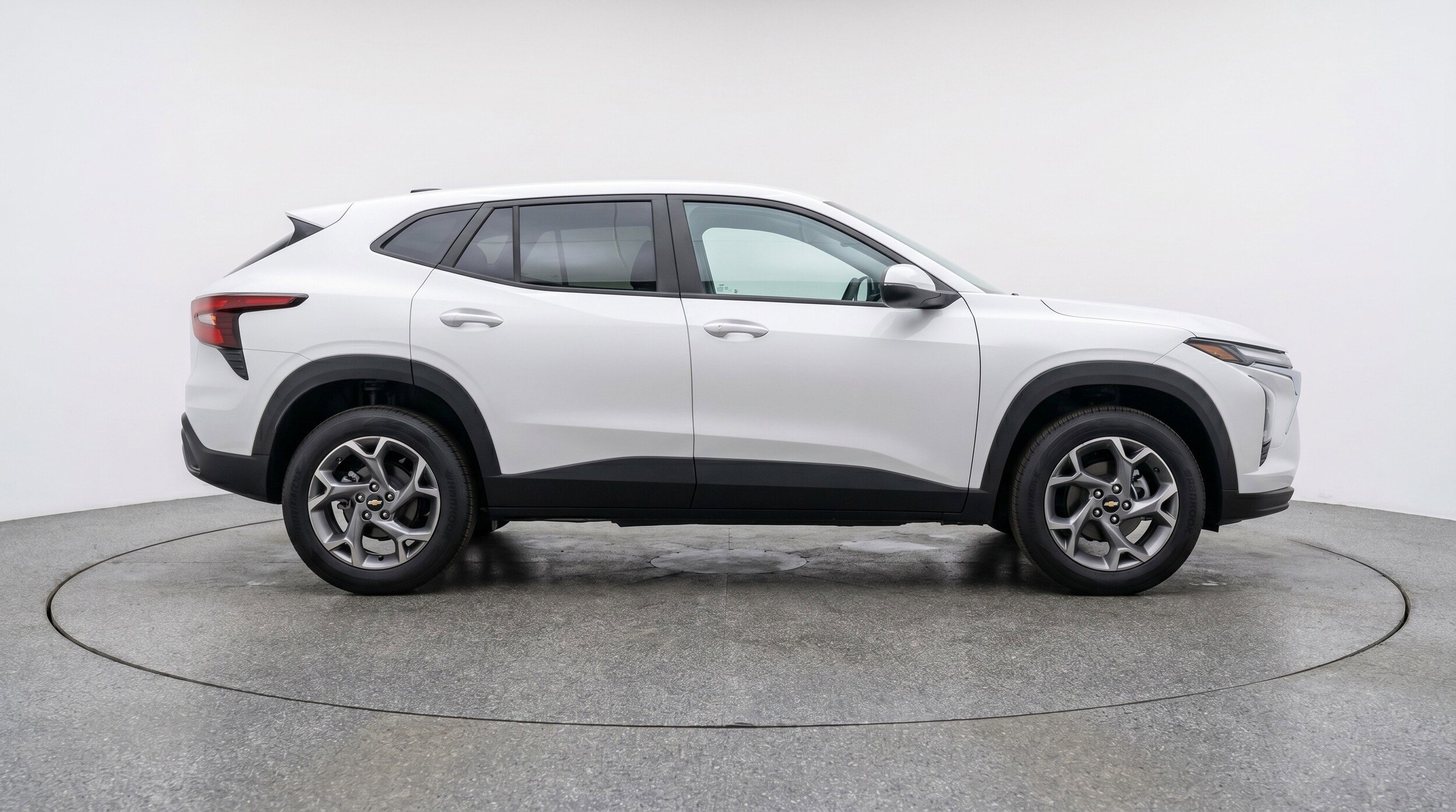 Thumbnail: 2025 Chevrolet Trax - 11
