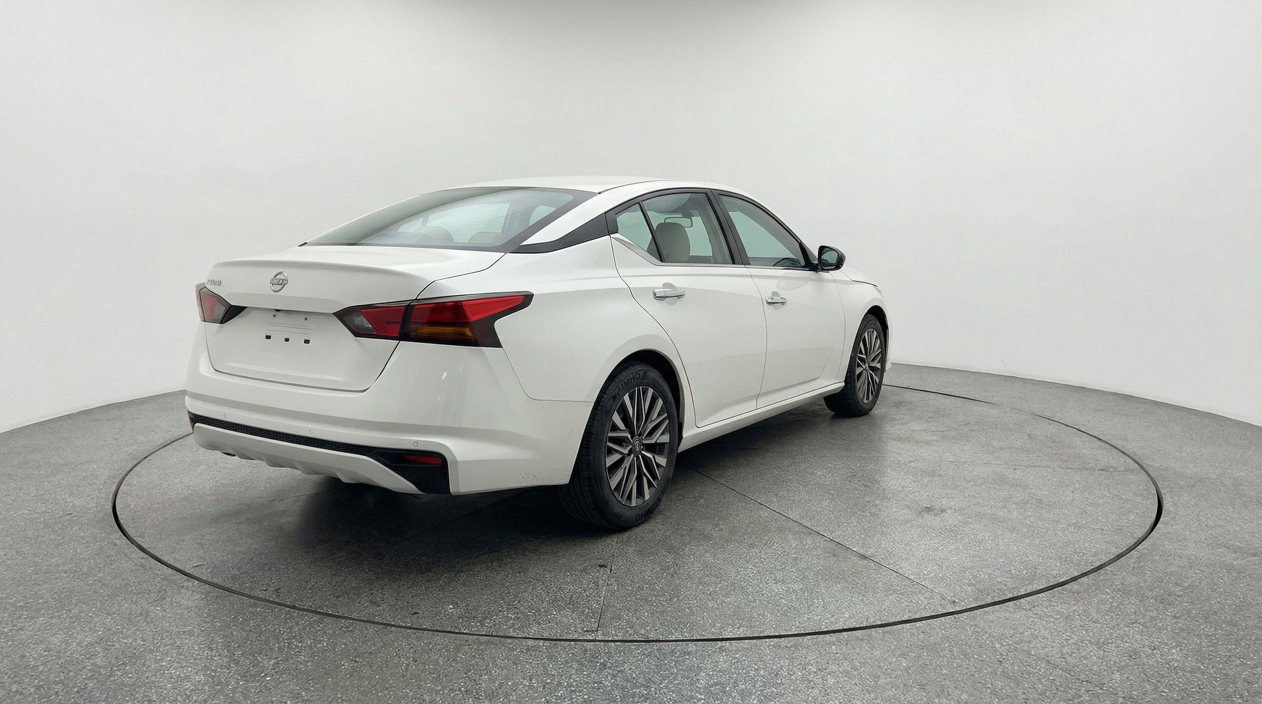 Thumbnail: 2025 Nissan Altima - 9