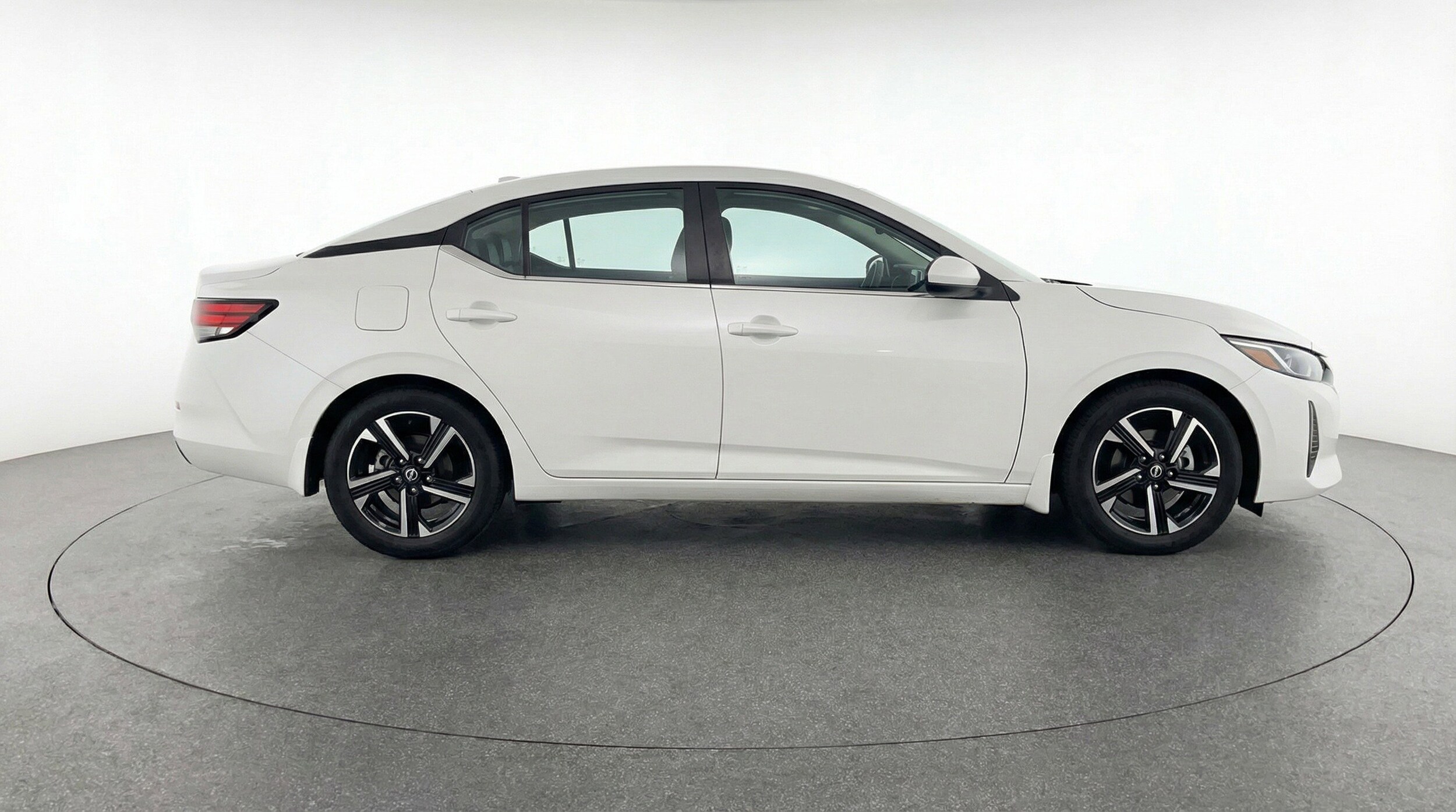 Thumbnail: 2025 Nissan Sentra - 11