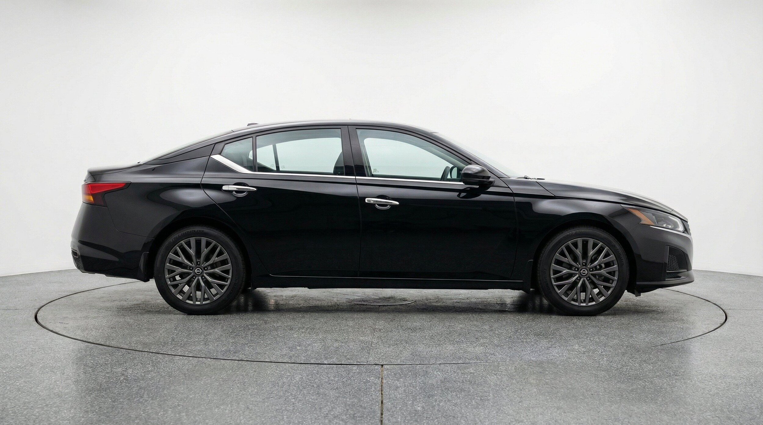Thumbnail: 2025 Nissan Altima - 11