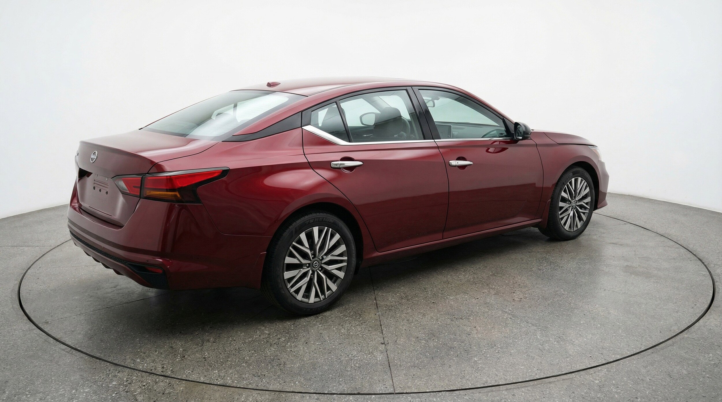 Thumbnail: 2025 Nissan Altima - 9