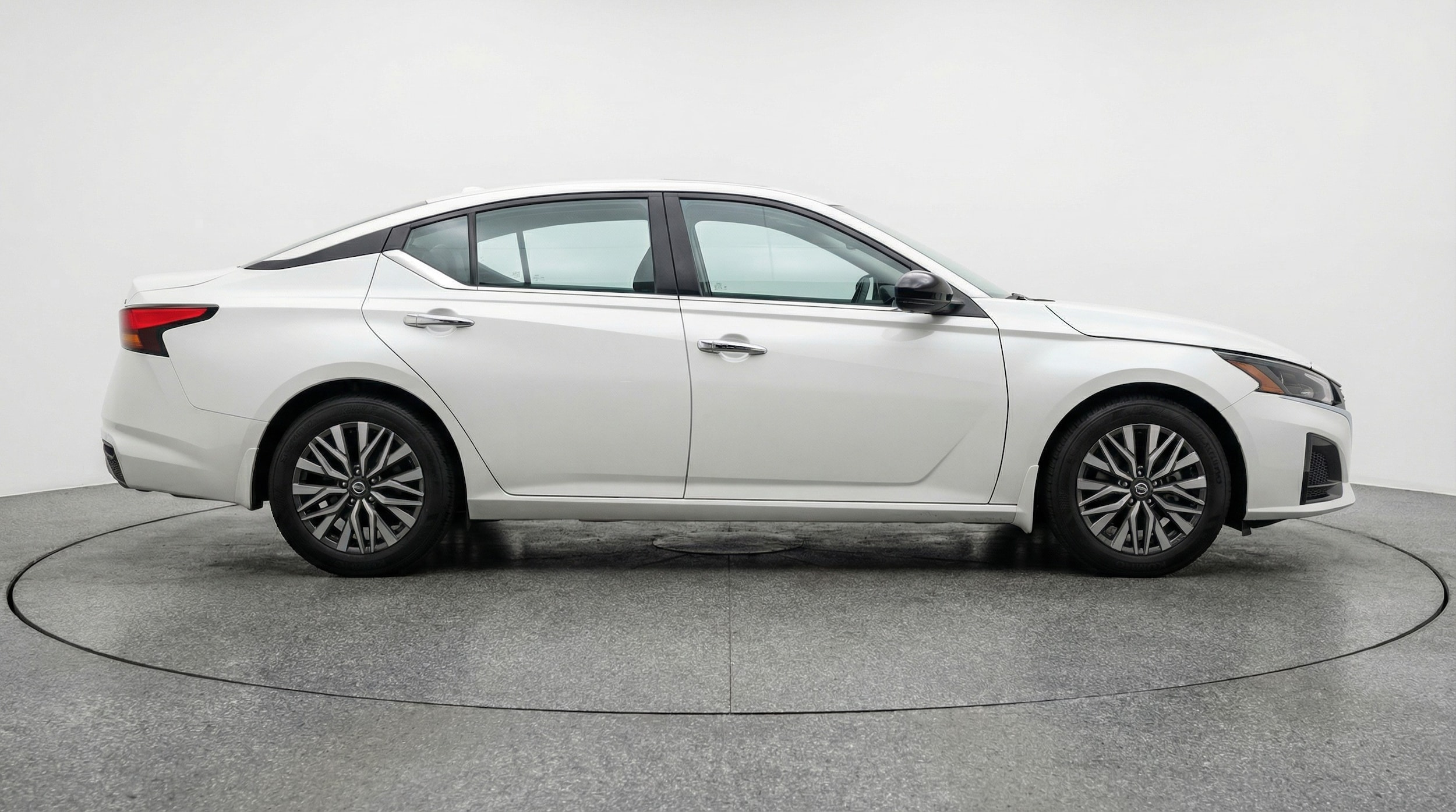 Thumbnail: 2025 Nissan Altima - 8