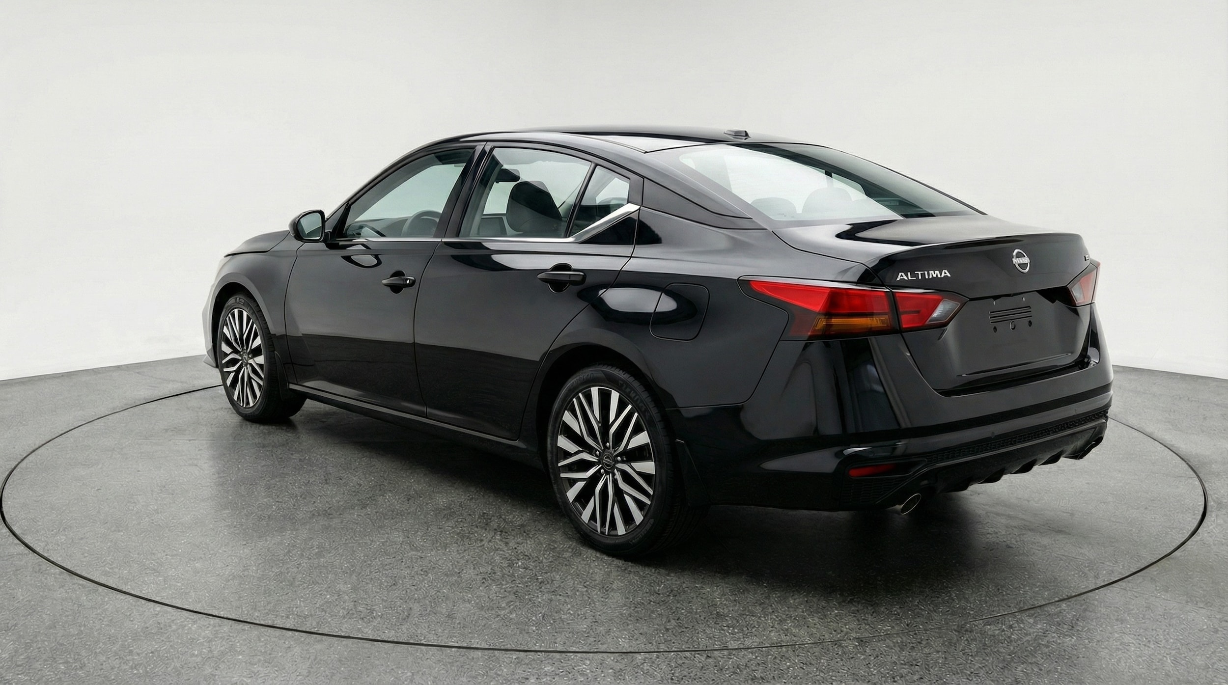 Thumbnail: 2025 Nissan Altima - 5