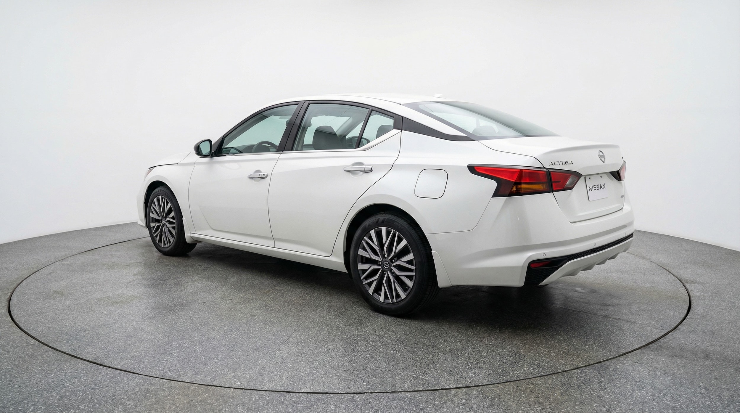 Thumbnail: 2025 Nissan Altima - 5