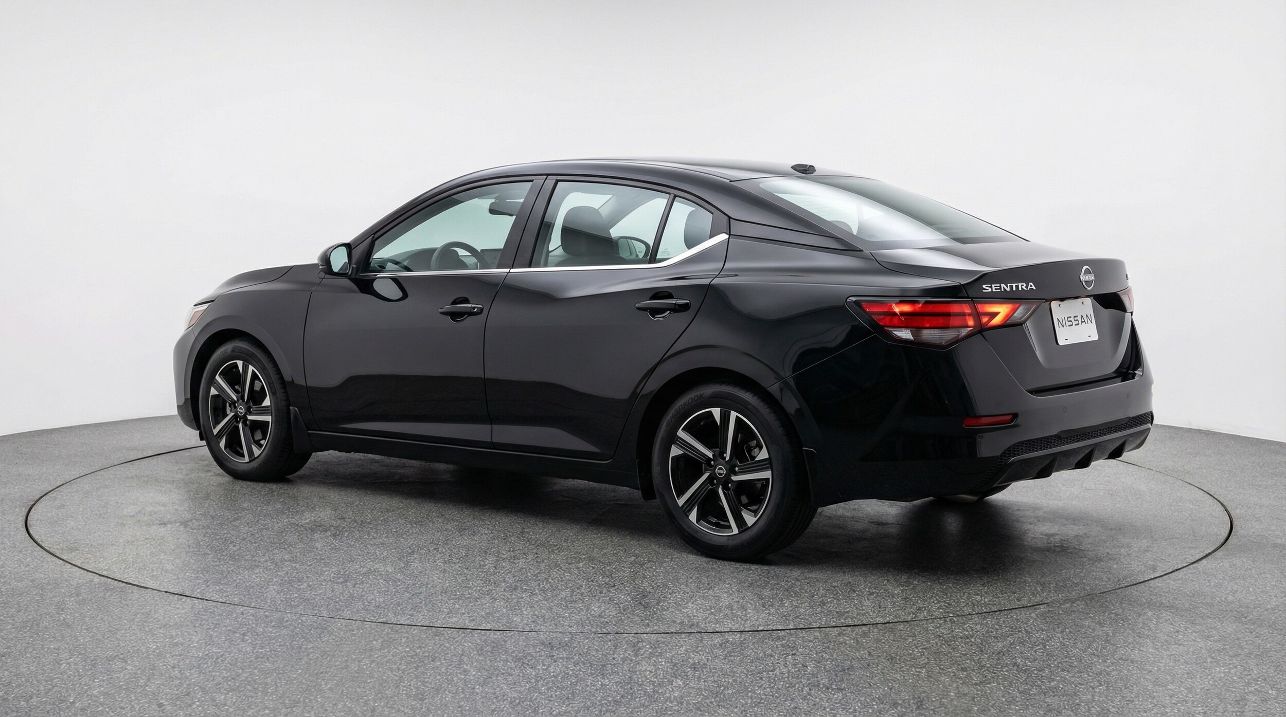 Thumbnail: 2025 Nissan Sentra - 5