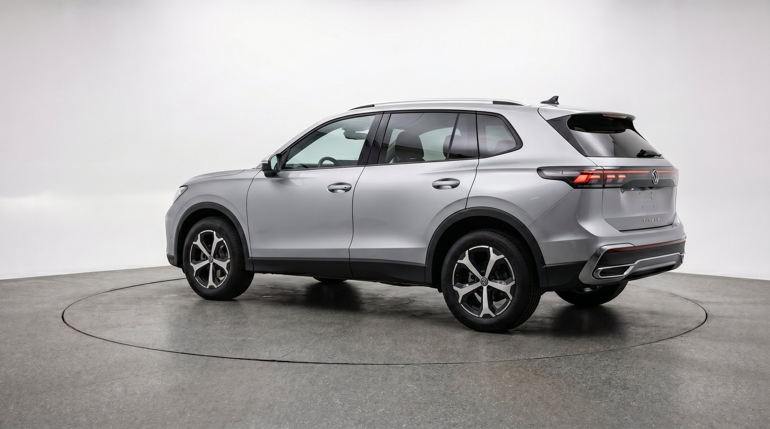 Thumbnail: 2026 Volkswagen Tiguan - 6