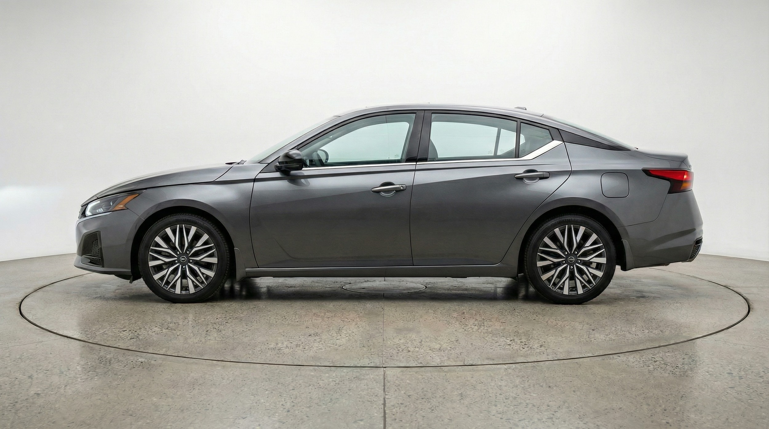 Thumbnail: 2025 Nissan Altima - 4