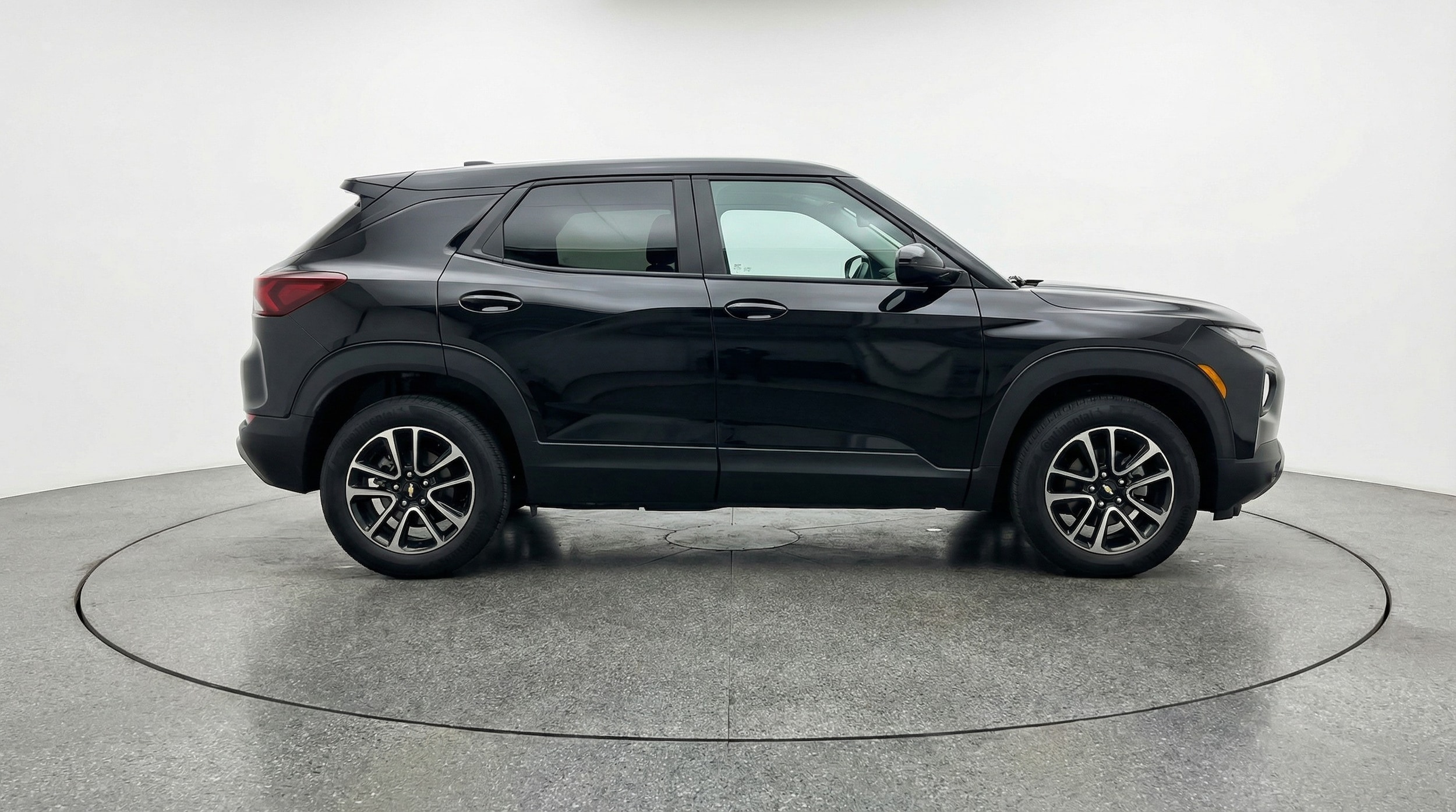 Thumbnail: 2025 Chevrolet TrailBlazer - 8