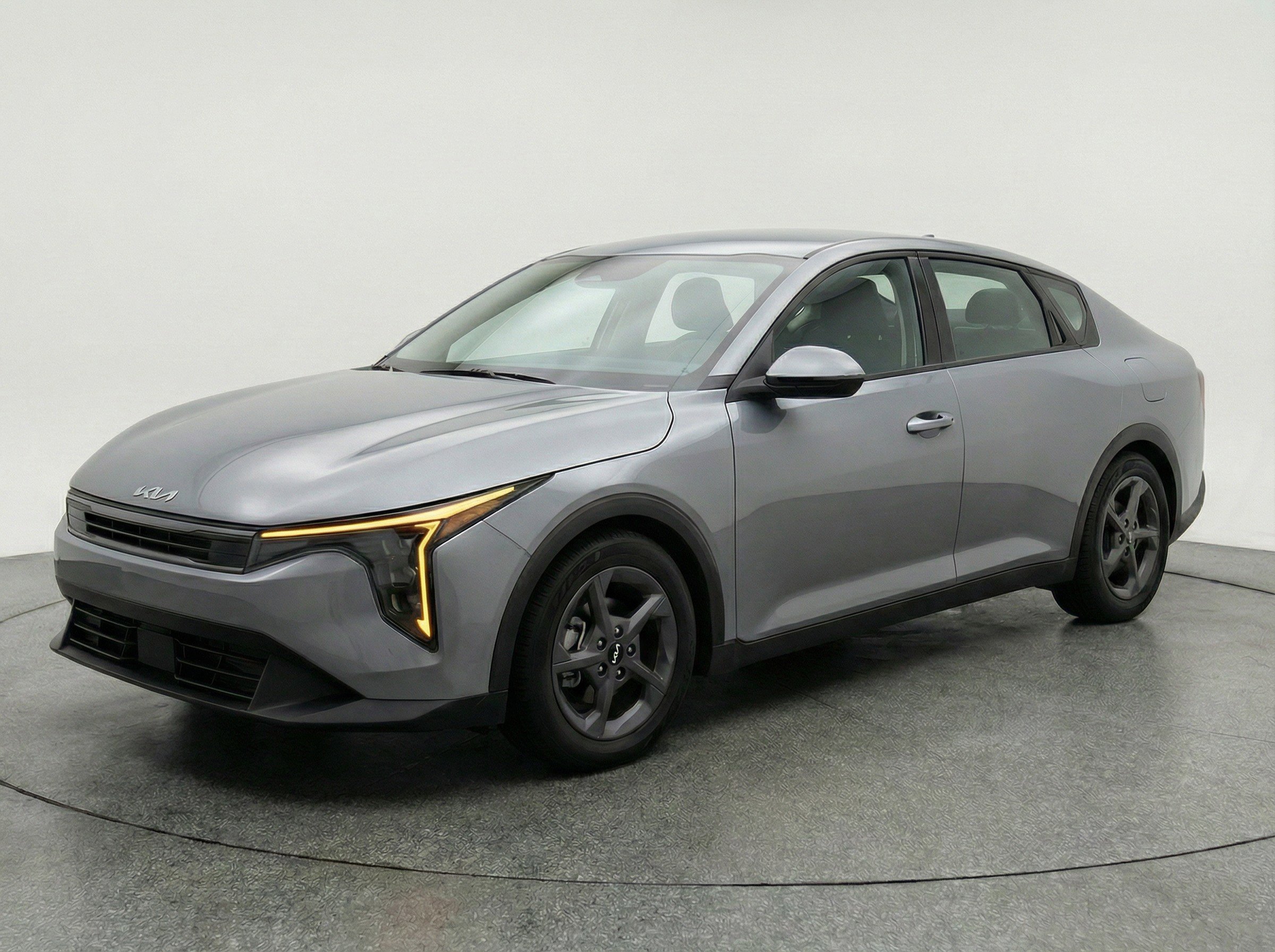 Thumbnail: 2025 Kia K4 - 3
