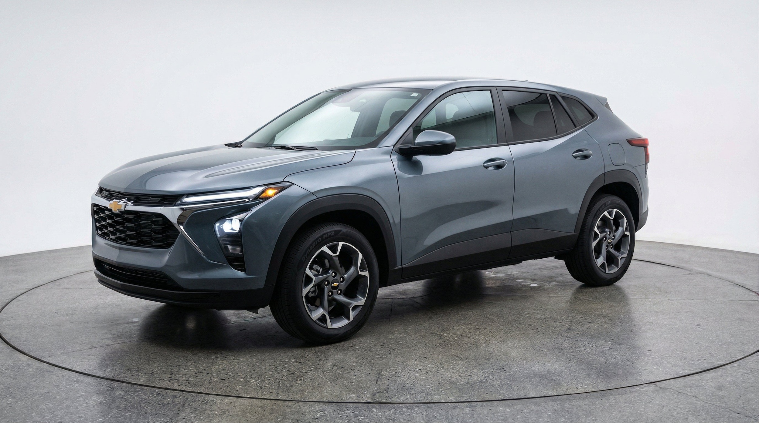 Thumbnail: 2025 Chevrolet Trax - 3