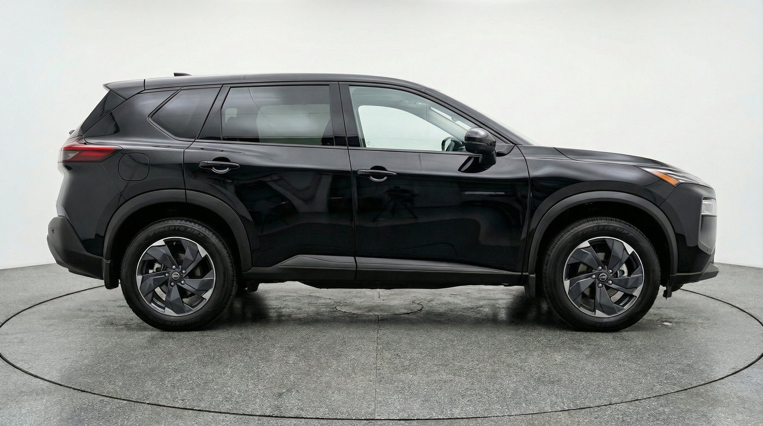 Thumbnail: 2025 Nissan Rogue - 11