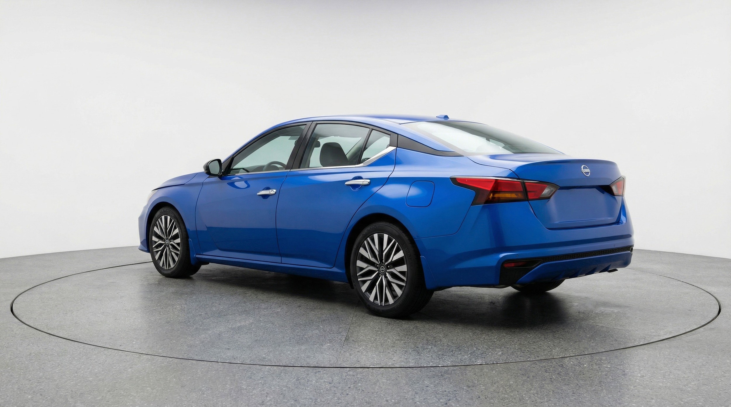 Thumbnail: 2025 Nissan Altima - 6