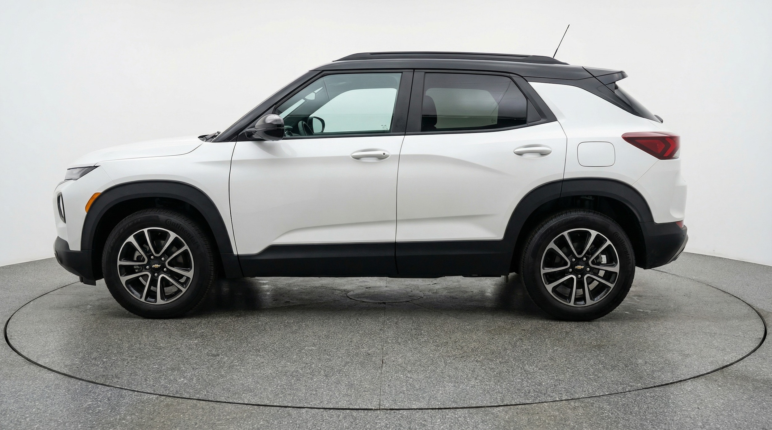 Thumbnail: 2025 Chevrolet TrailBlazer - 4