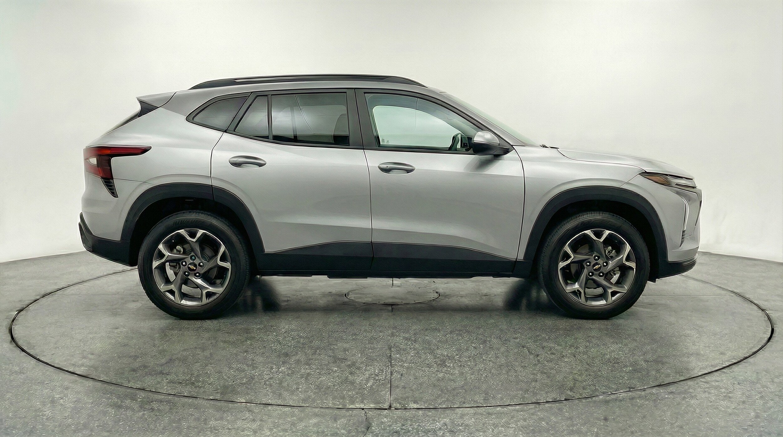 Thumbnail: 2025 Chevrolet Trax - 11