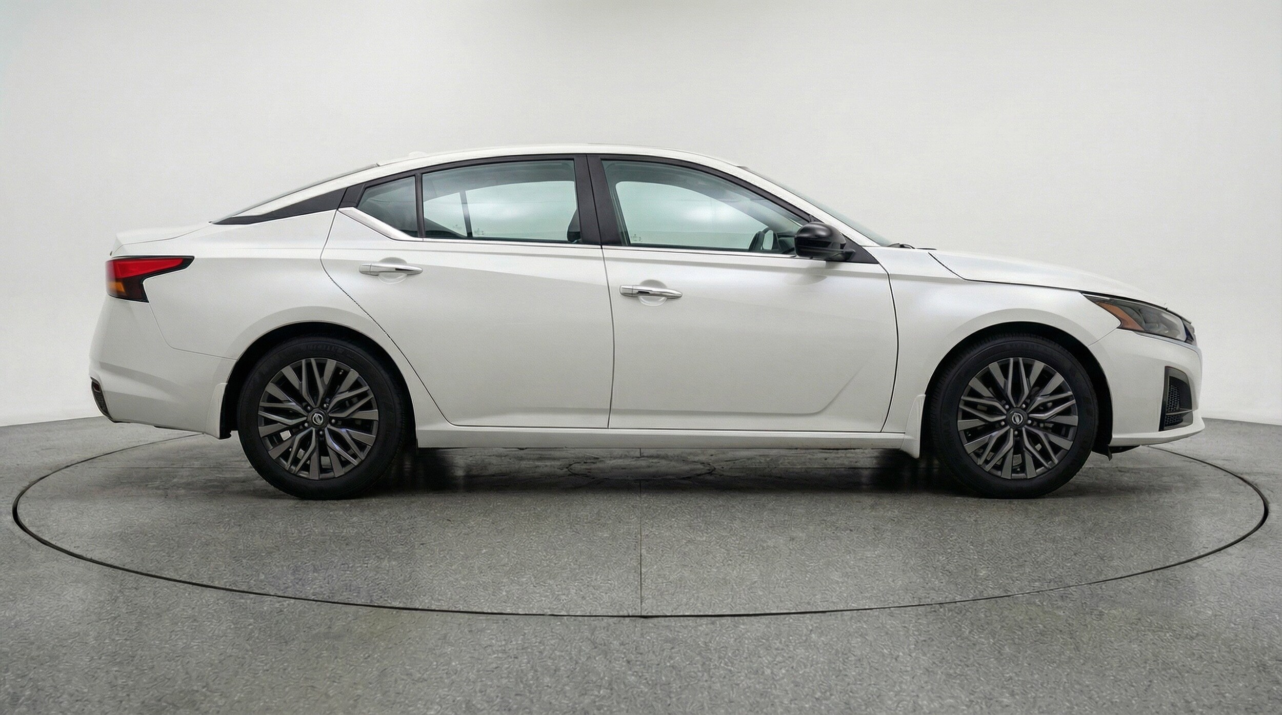 Thumbnail: 2025 Nissan Altima - 11