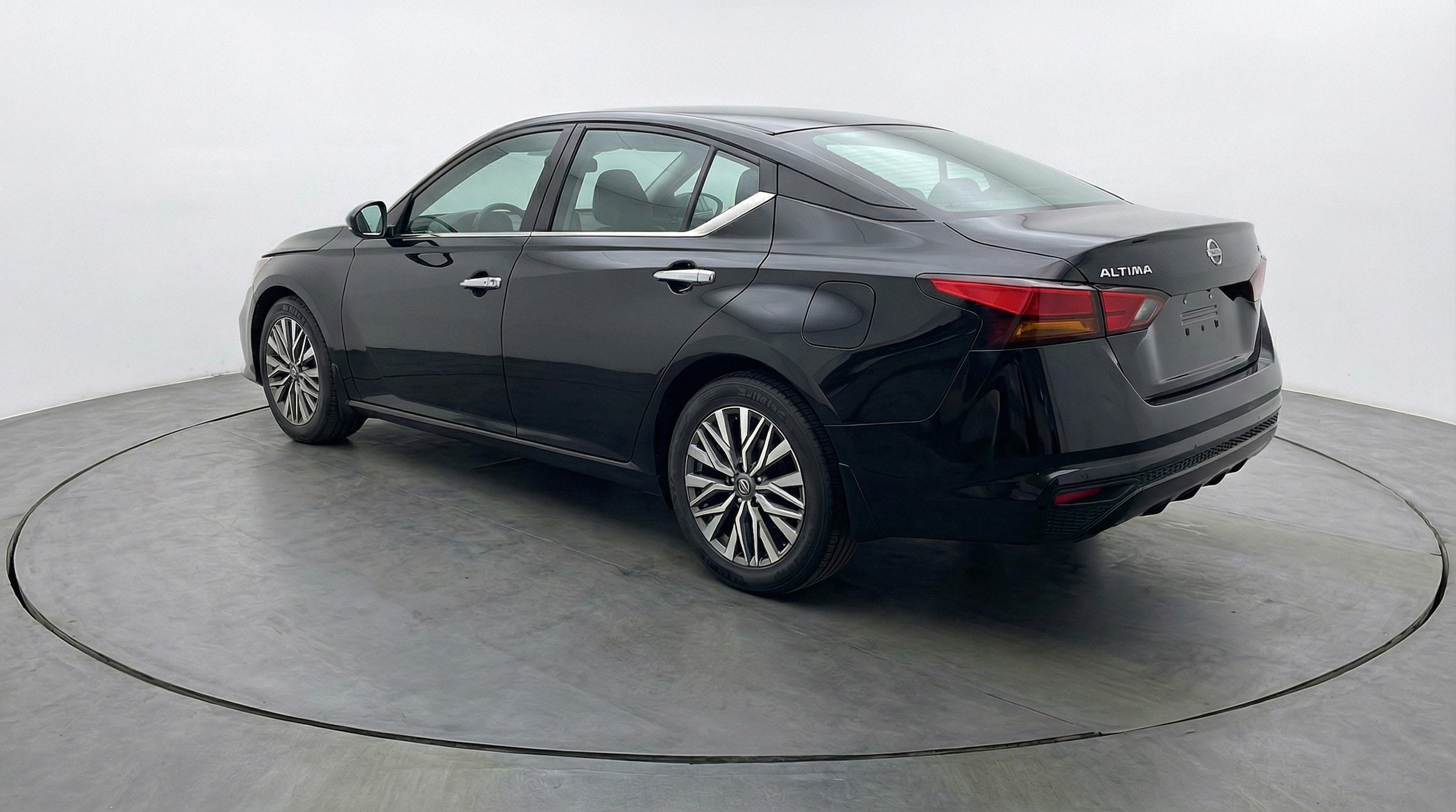 Thumbnail: 2025 Nissan Altima - 5