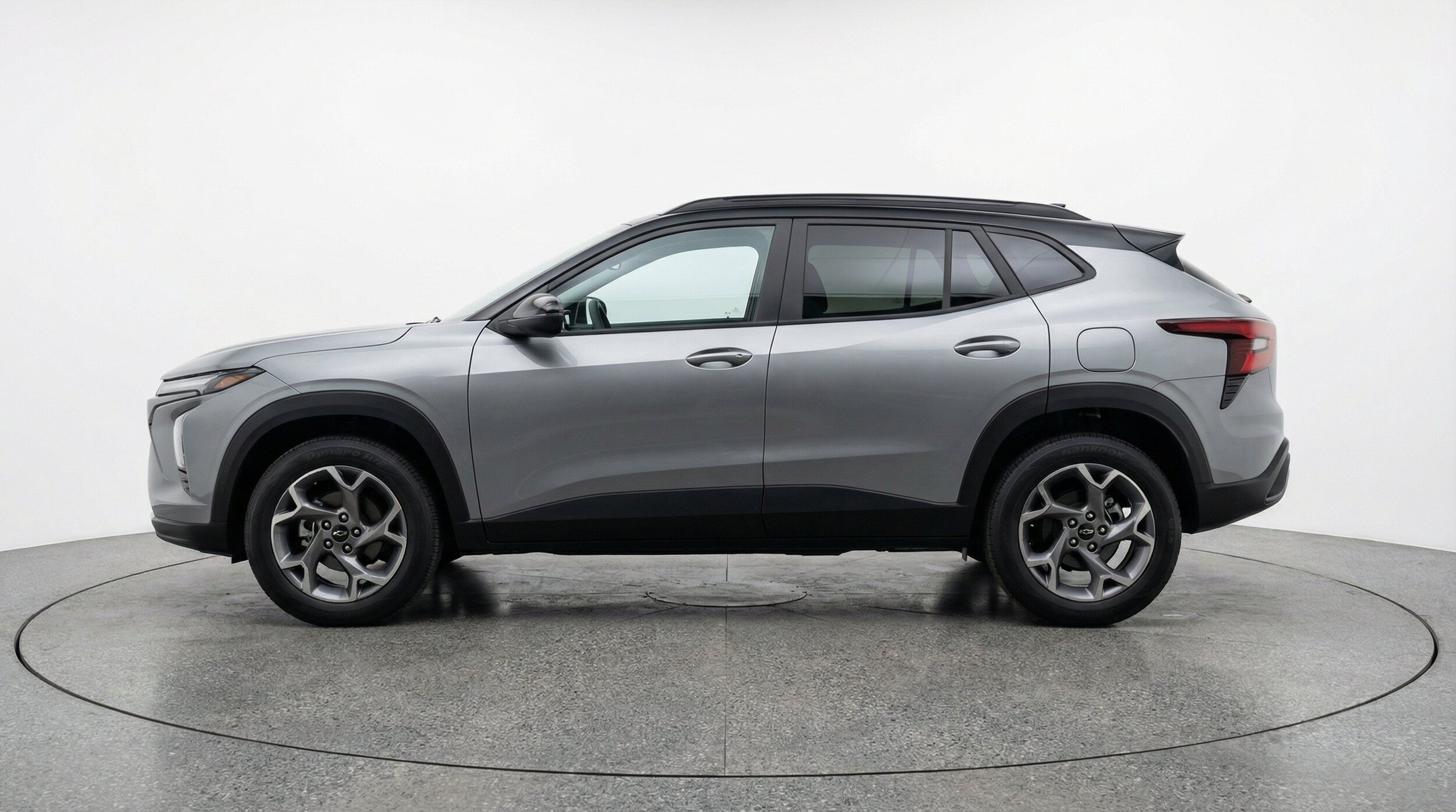 Thumbnail: 2025 Chevrolet Trax - 5