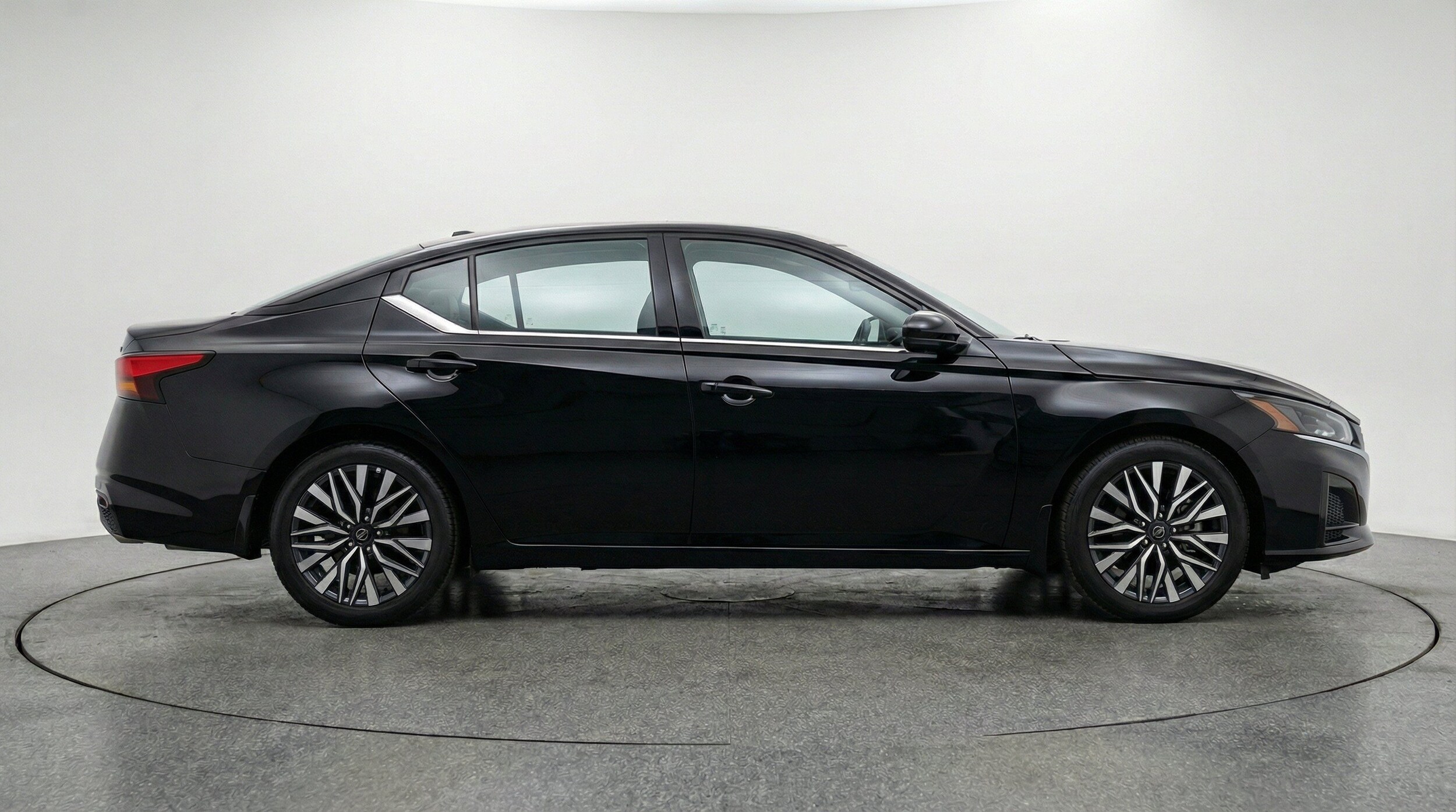 Thumbnail: 2026 Nissan Altima - 10