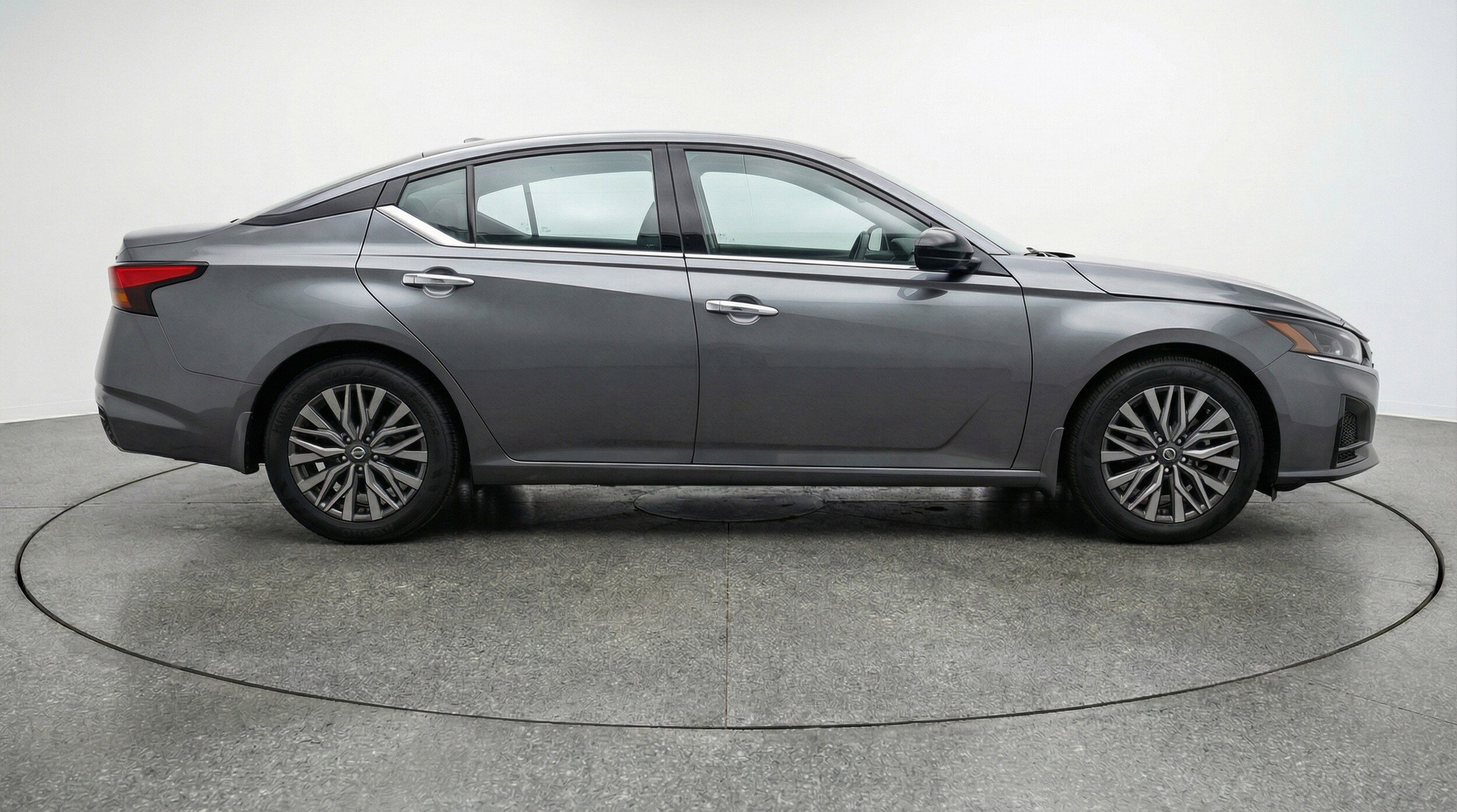 Thumbnail: 2025 Nissan Altima - 11