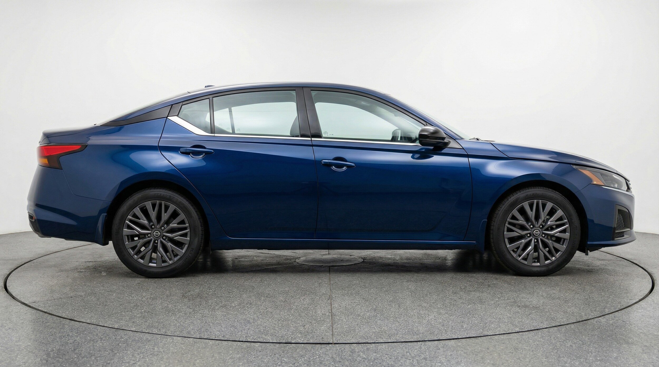 Thumbnail: 2025 Nissan Altima - 11