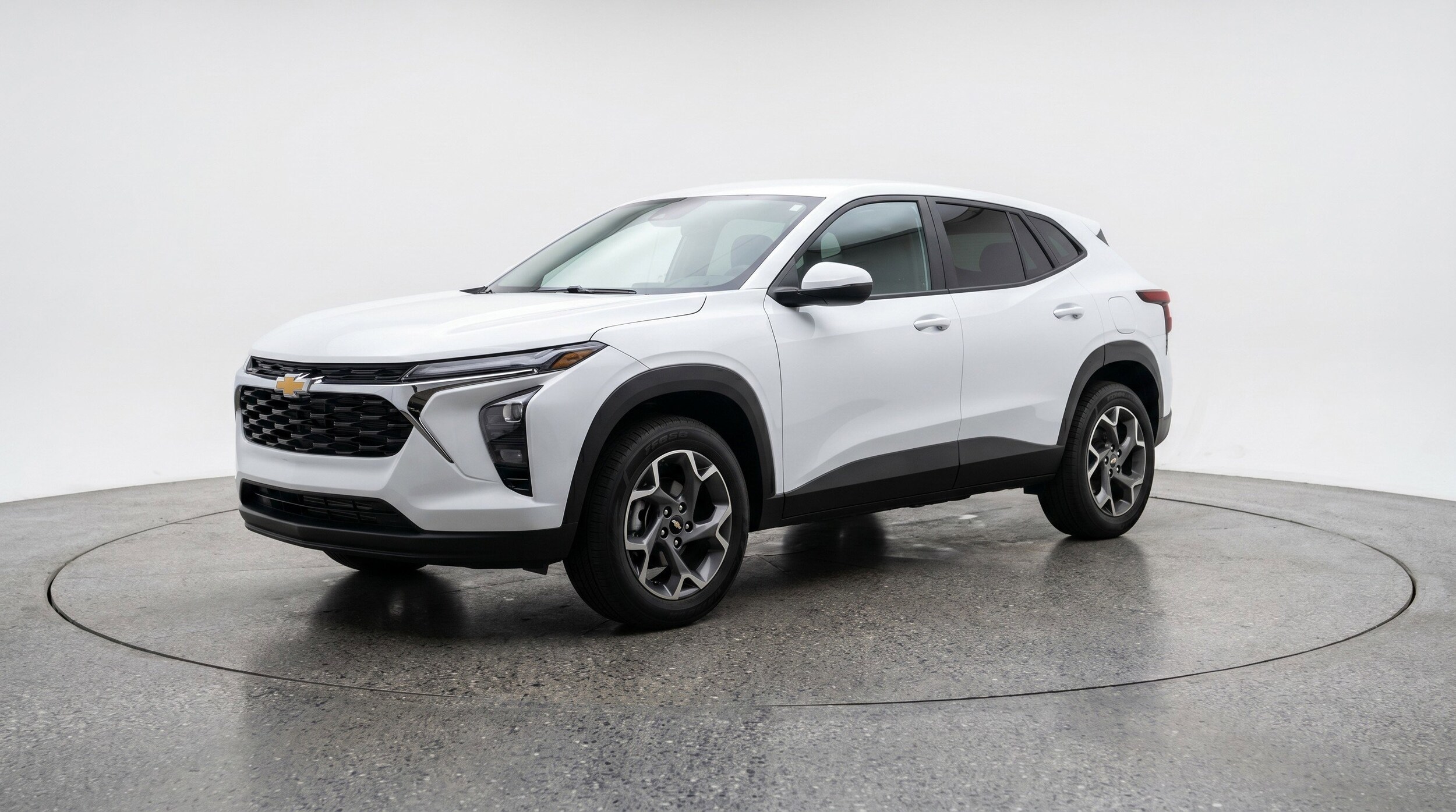 Thumbnail: 2025 Chevrolet Trax - 3