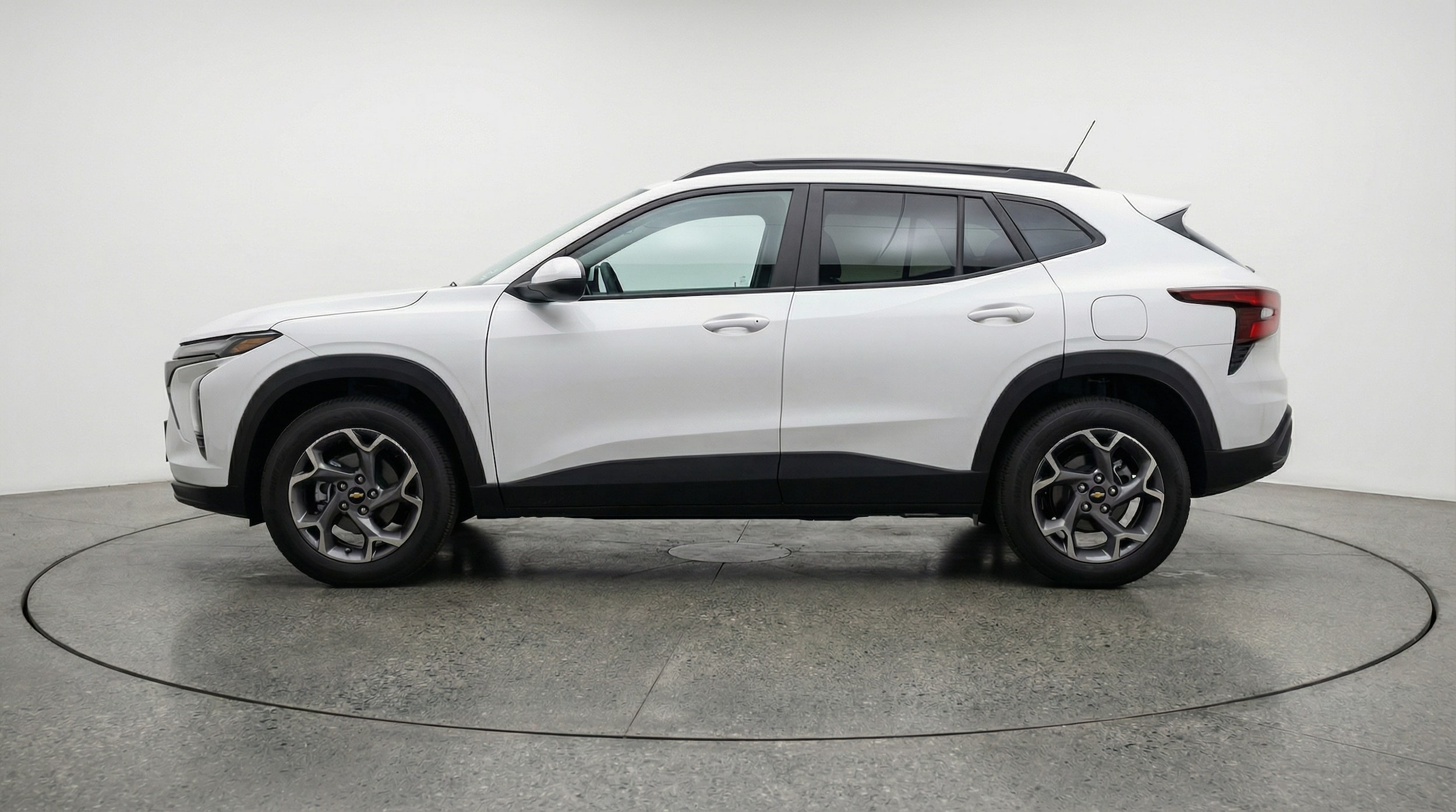 Thumbnail: 2025 Chevrolet Trax - 4