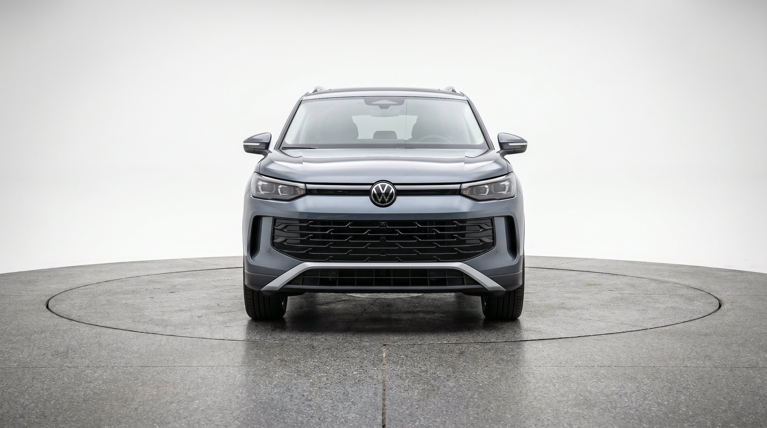 Thumbnail: 2026 Volkswagen Tiguan - 2
