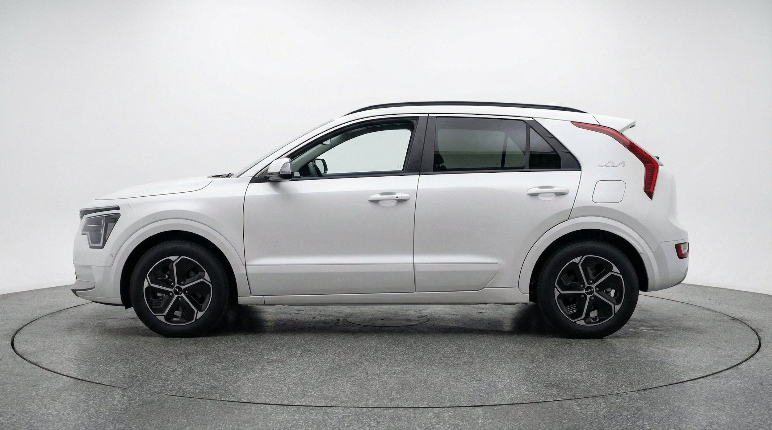 Thumbnail: 2026 Kia Niro - 5