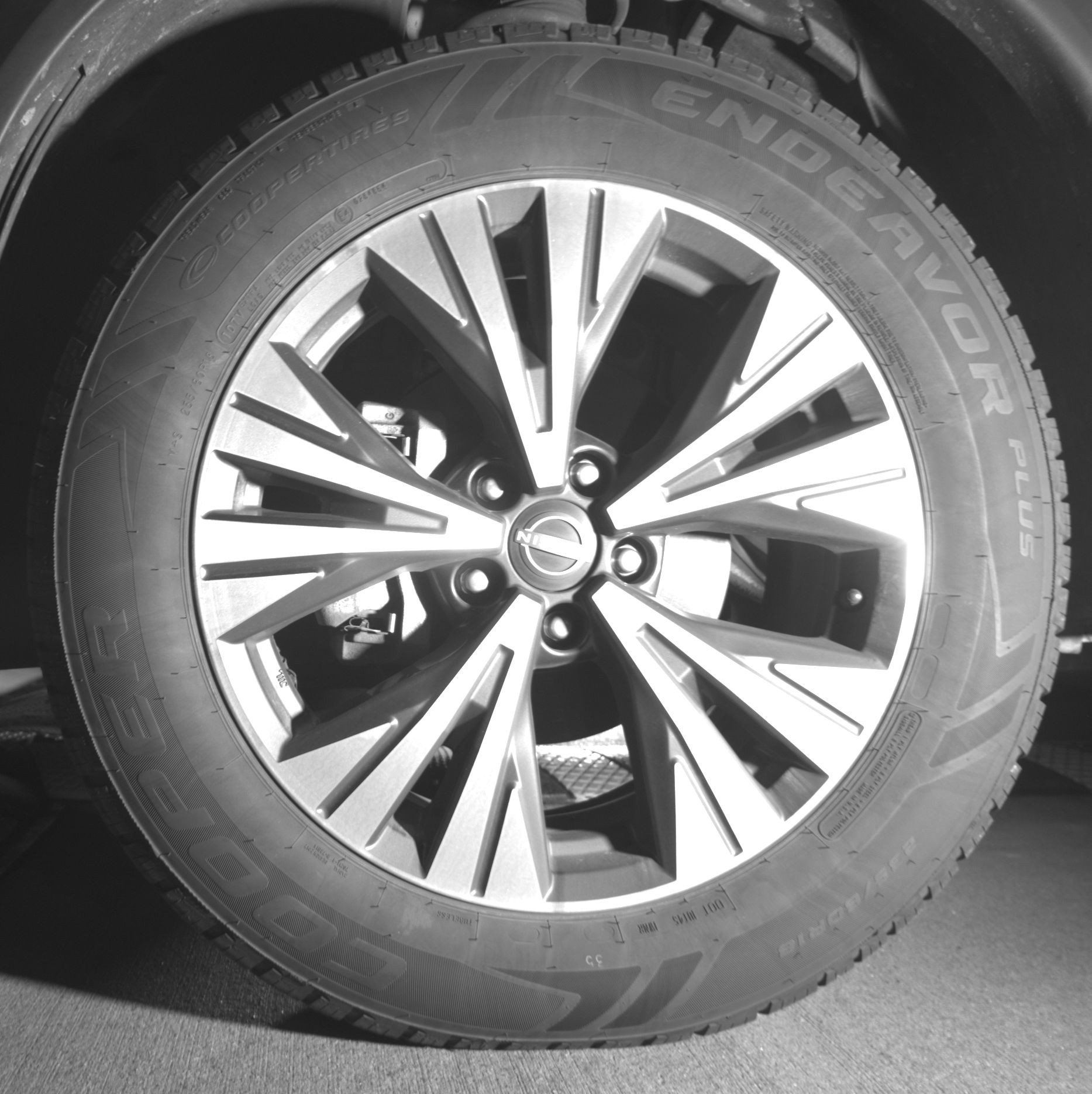 Thumbnail: 2023 Nissan Rogue - 12