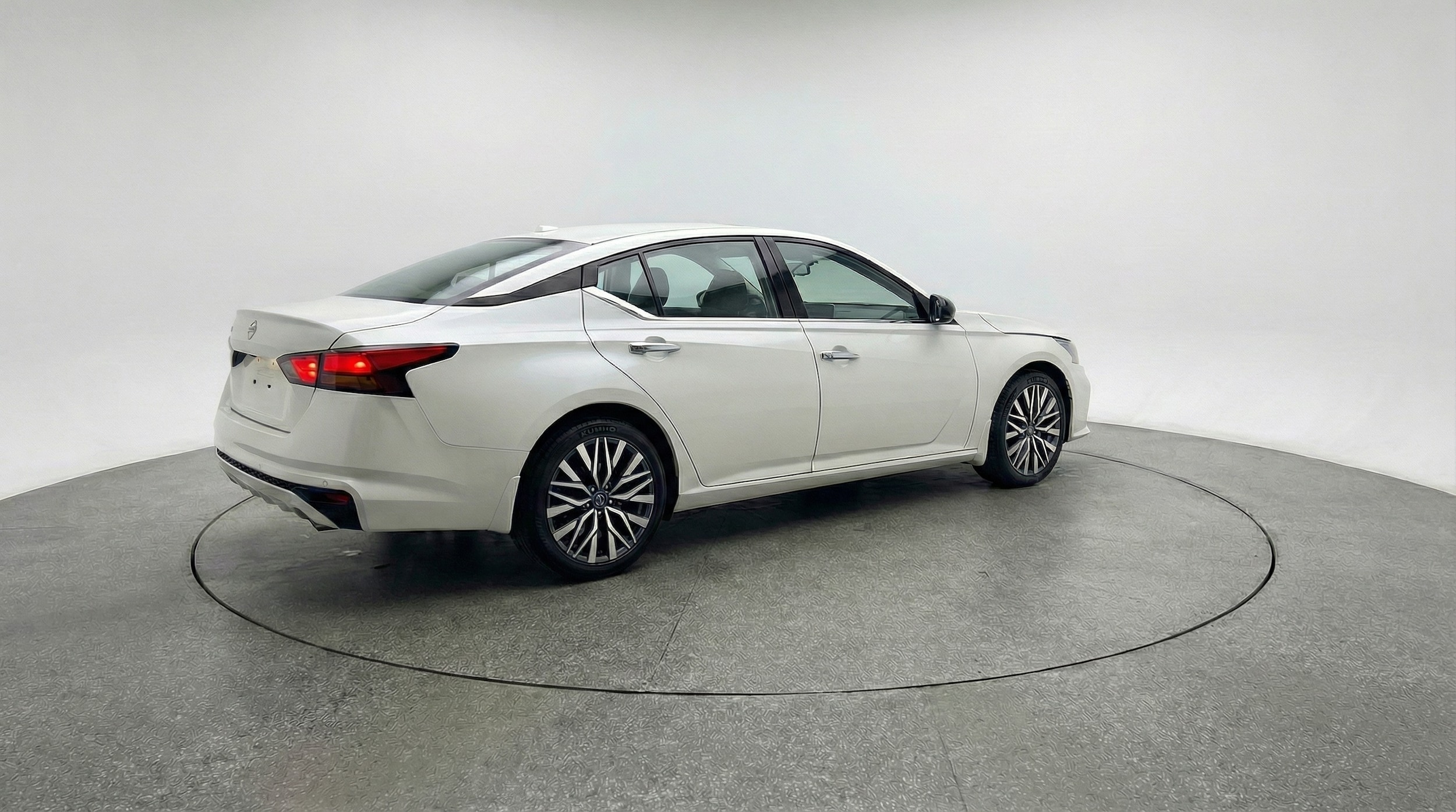 Thumbnail: 2025 Nissan Altima - 7