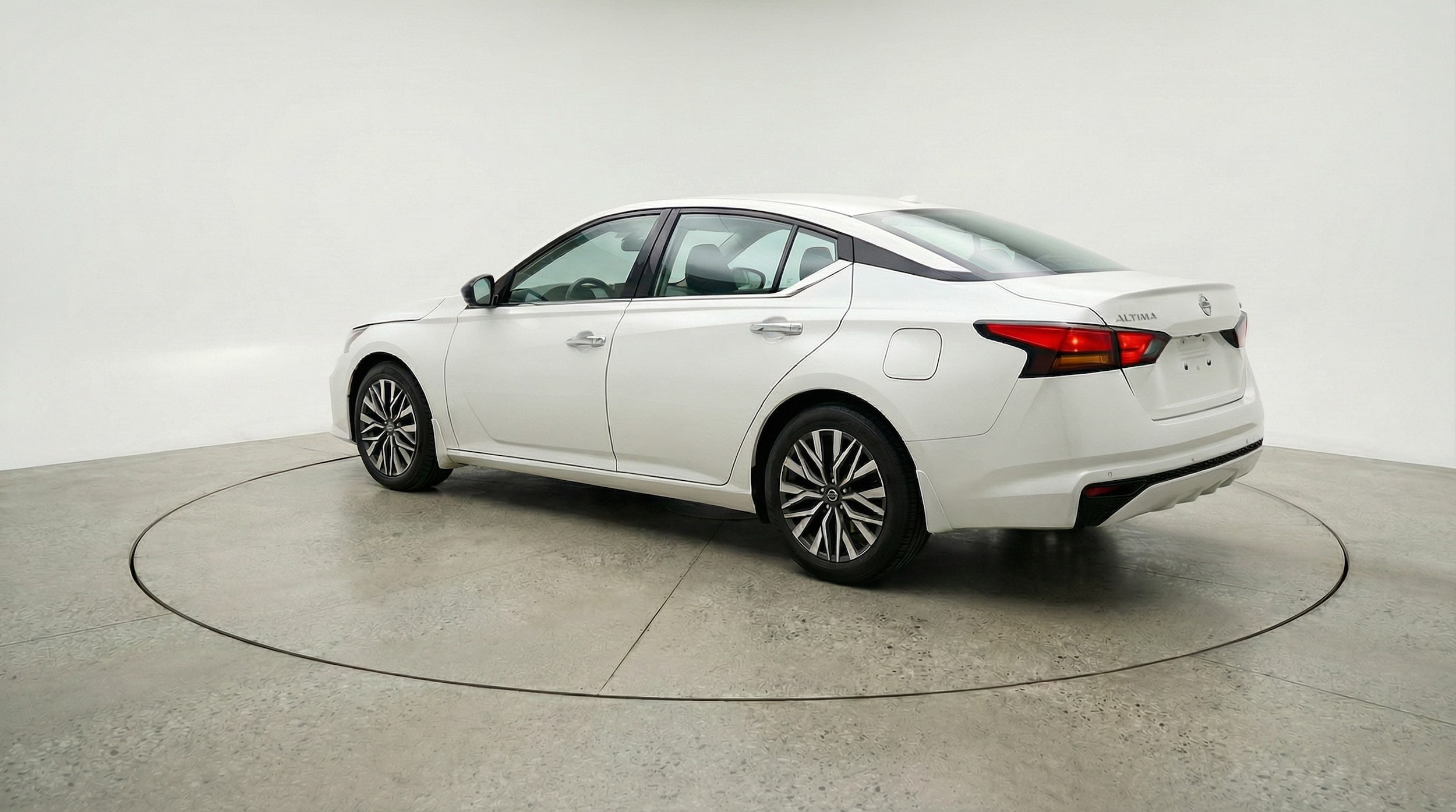 Thumbnail: 2025 Nissan Altima - 5