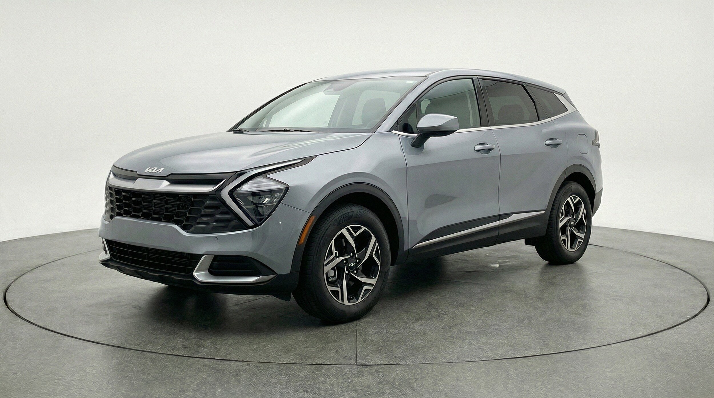 Thumbnail: 2025 Kia Sportage - 3