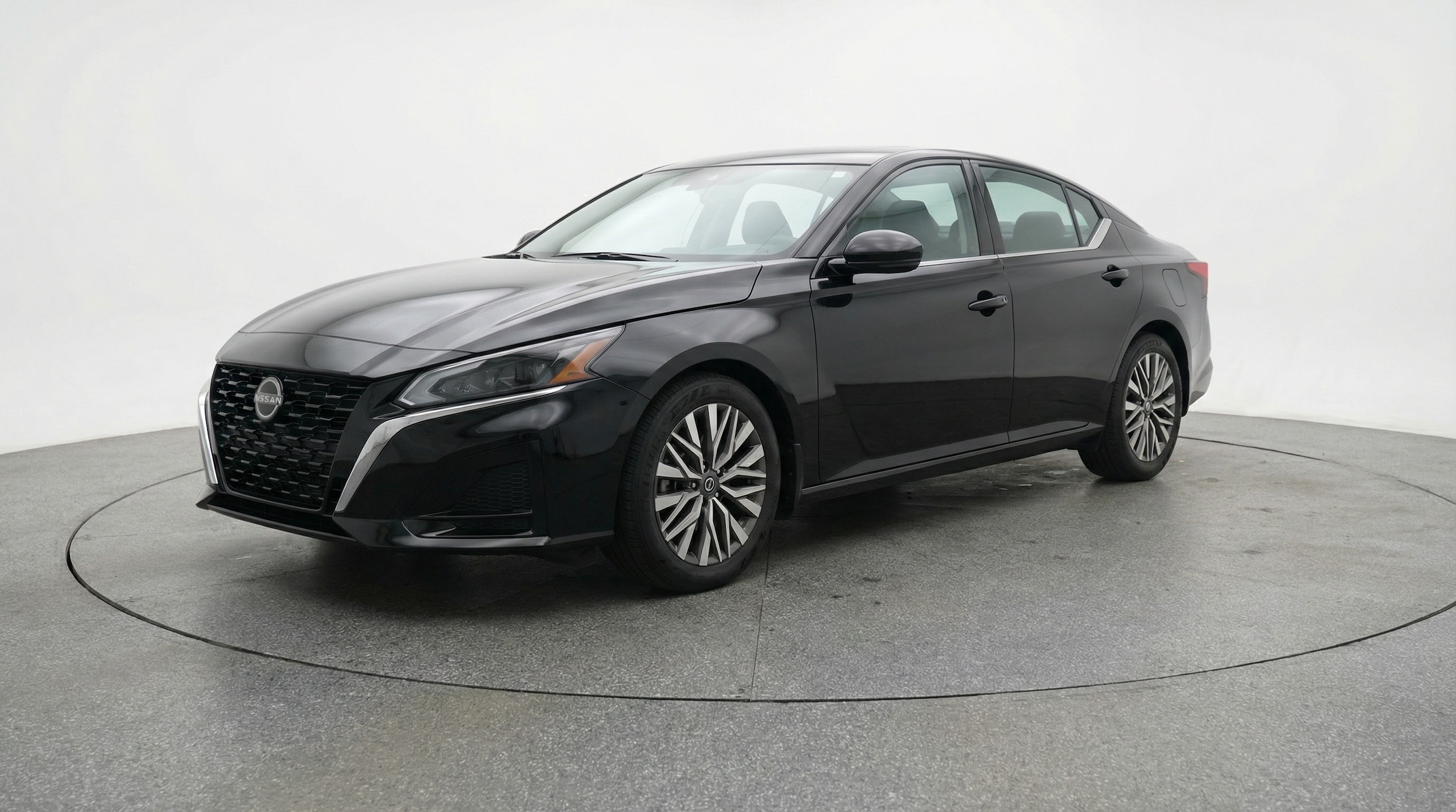 Thumbnail: 2025 Nissan Altima - 3