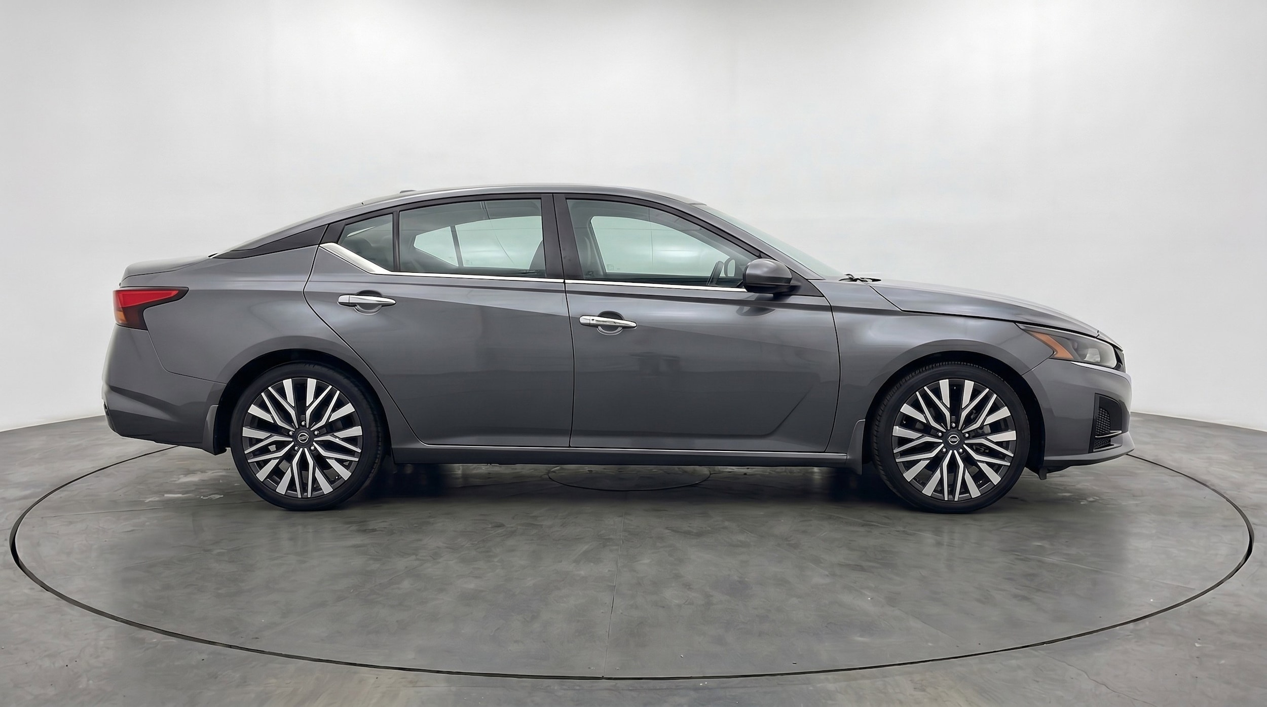 Thumbnail: 2025 Nissan Altima - 11